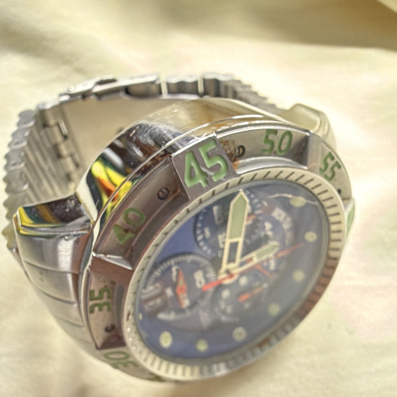 Aragon Quartz Diver 200m 50mm Blue Dial Green/Silver Bezel SS Bracelet Day/Date