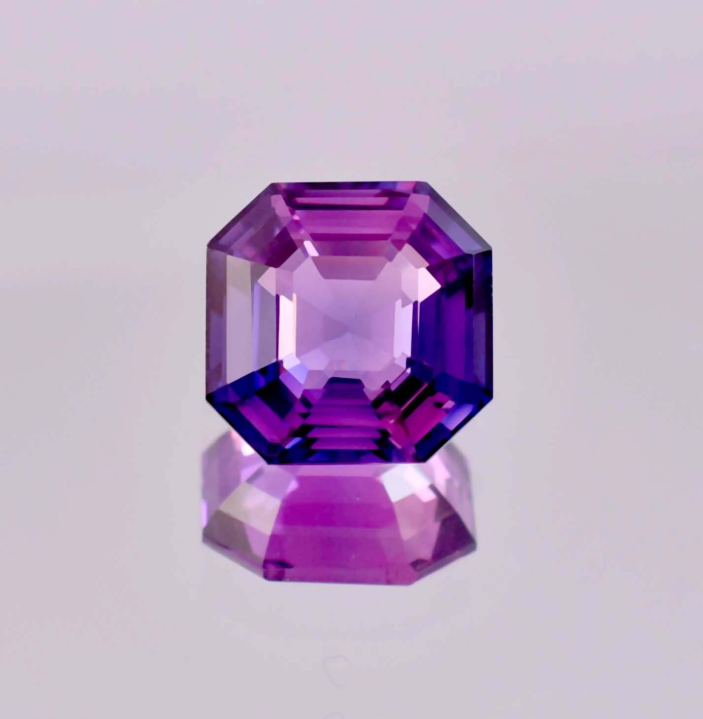 14 x 14 MM Flawless 16.04 Ct Natural Java Plum Sapphire Gemstone (GIT) Certified