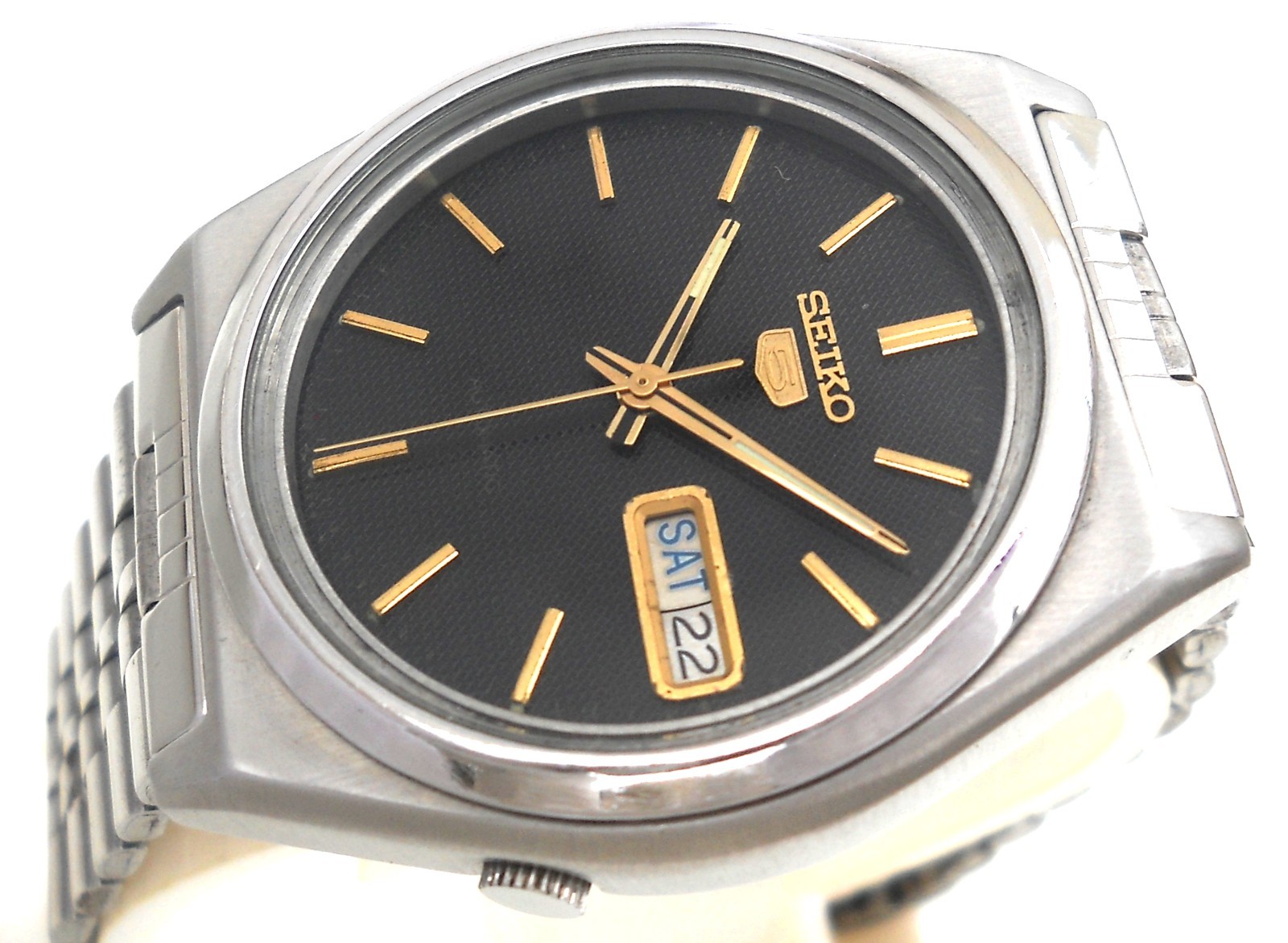 Vintage Seiko 5 Automatic Watch Black Textured Dial Gold Indices Day Date Japan
