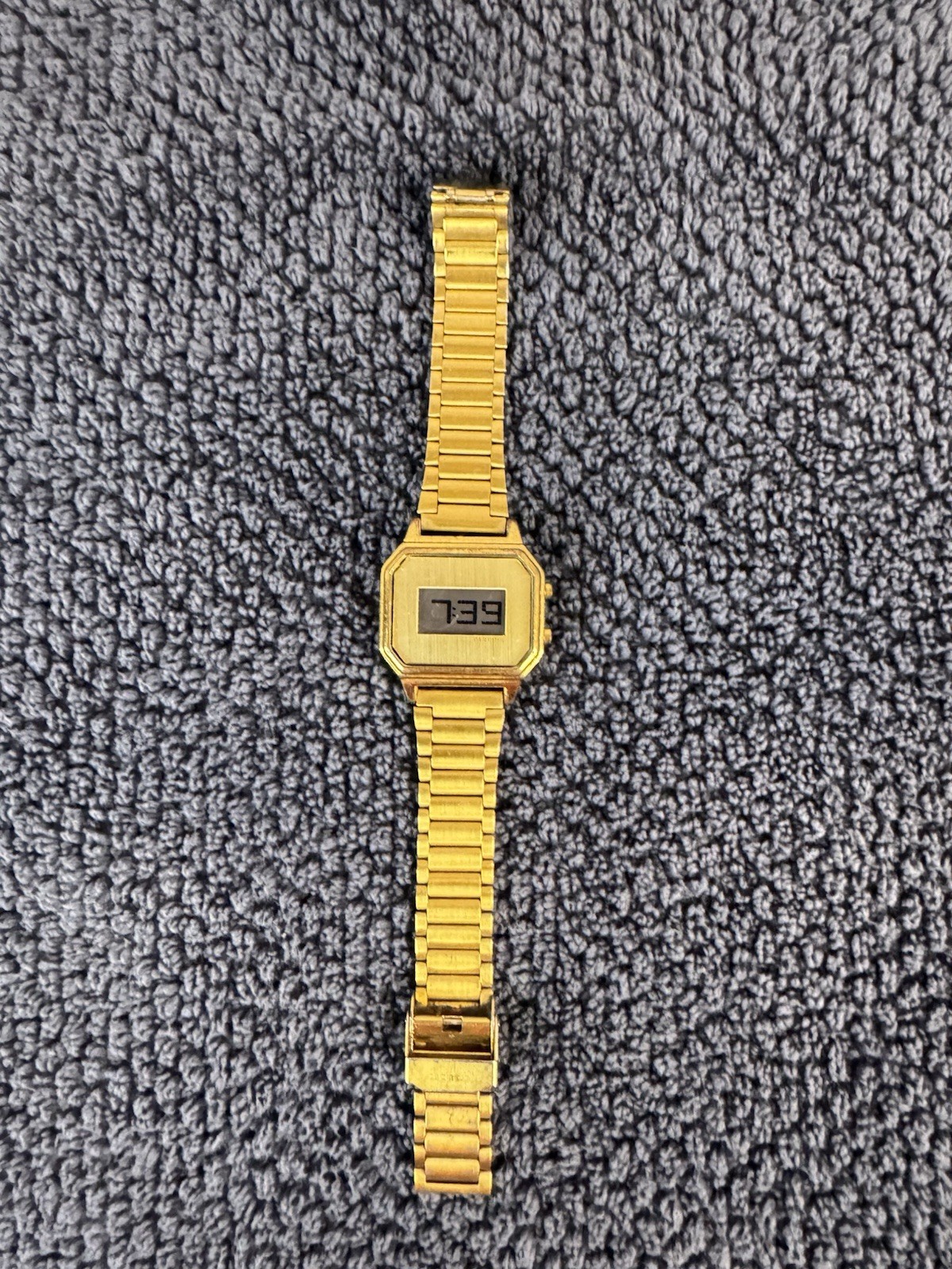 Parfois Digital Watch Gold Tone Band Case & Face New Battery
