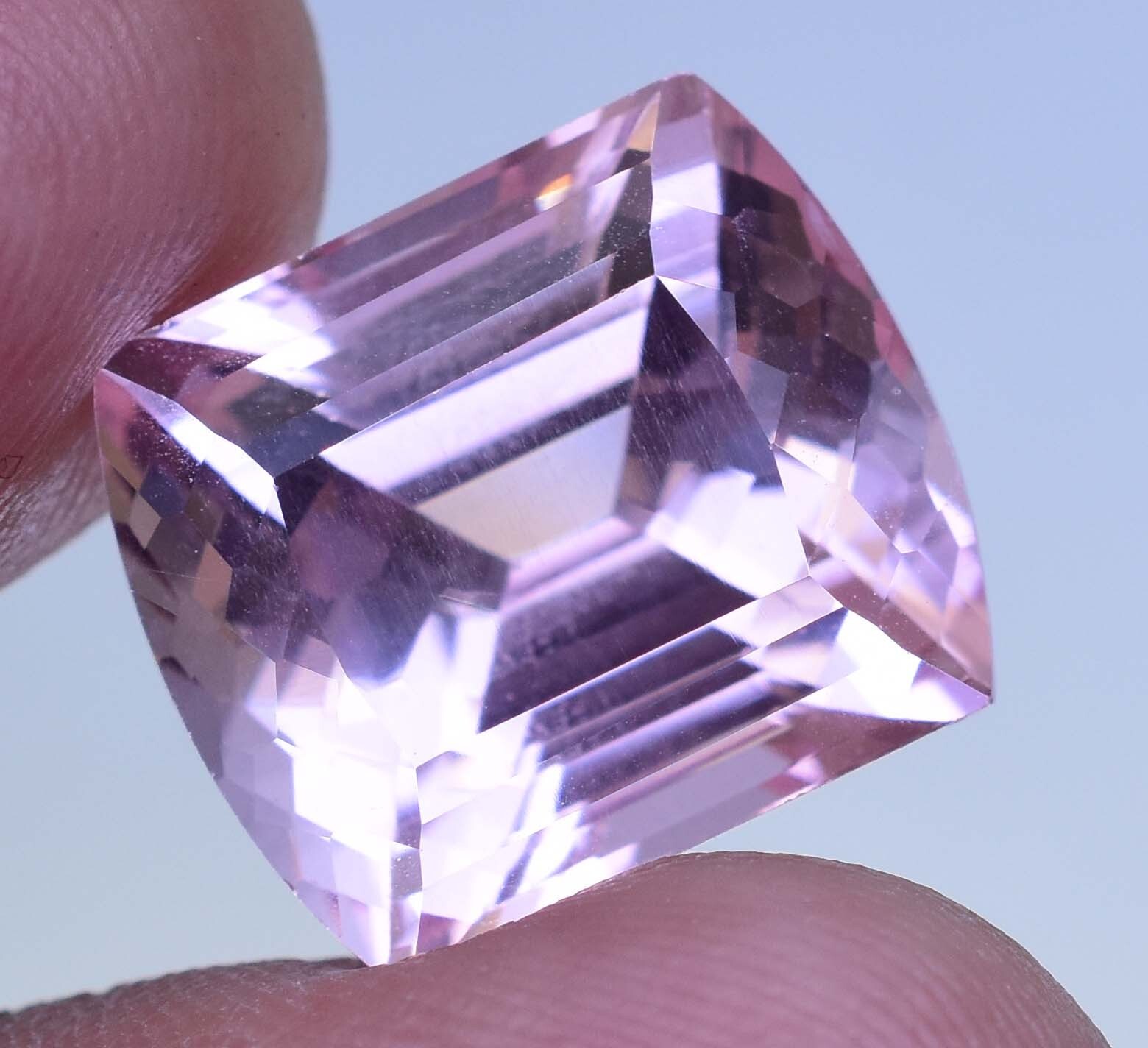 Natural imperial Topaz 20.00 Ct Cushion Stunning Flawless AGL Certified Gemstone