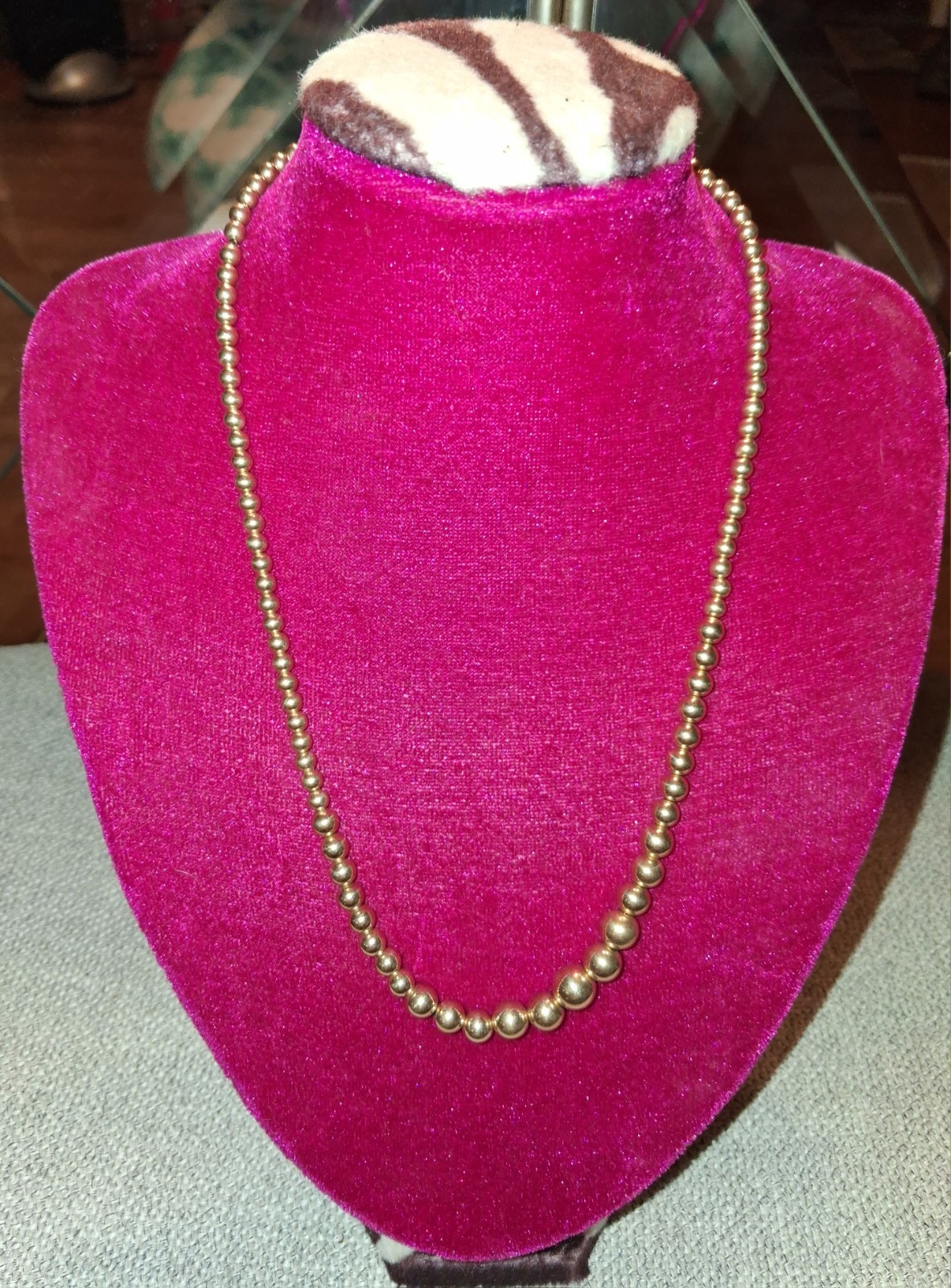10k Gold Ball Beaded Necklace 3.44 Grams MEASURES 17 Inches