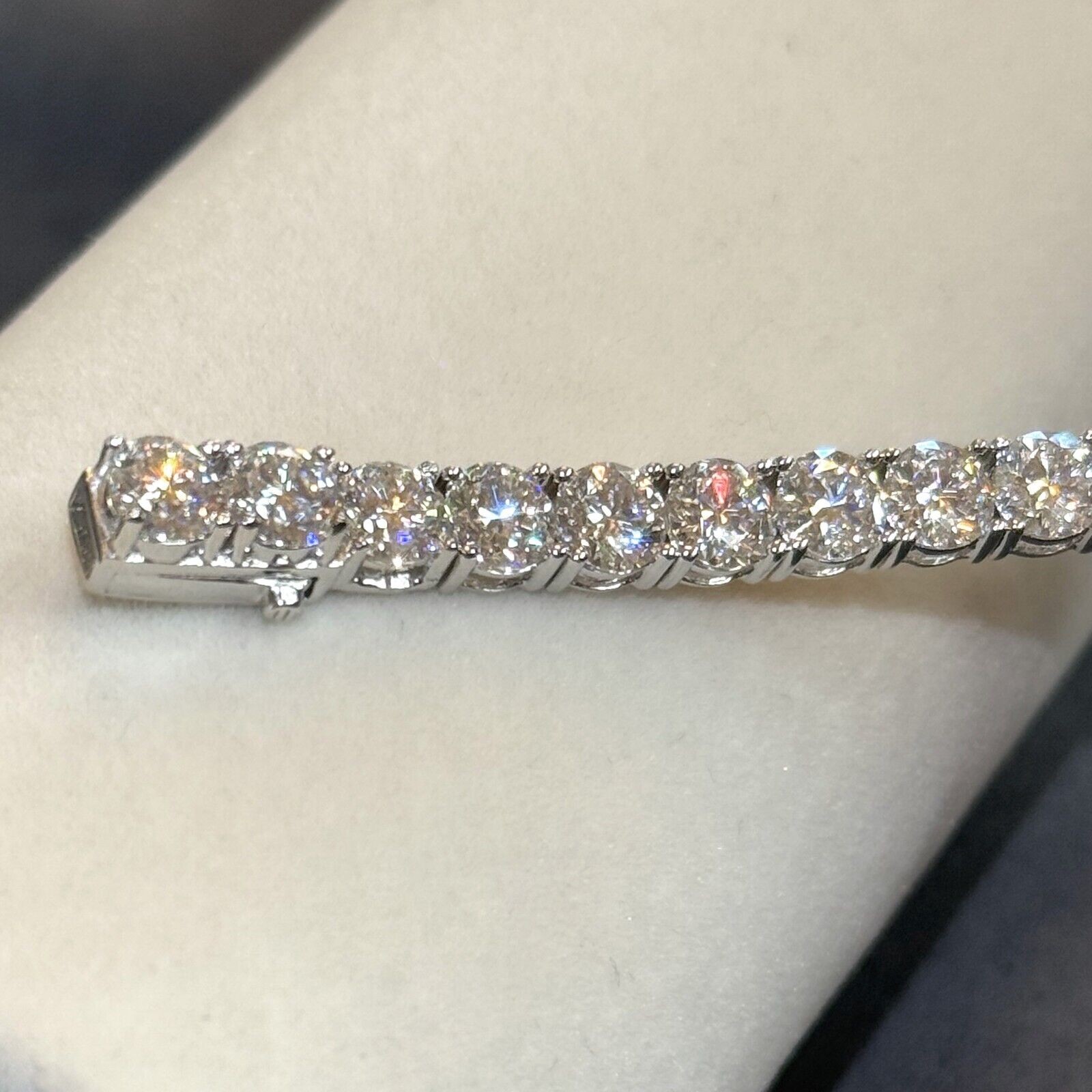VVS1 Certified Moissanite Tennis Bracelet – 925 Silver or Gold Plated All Sizes