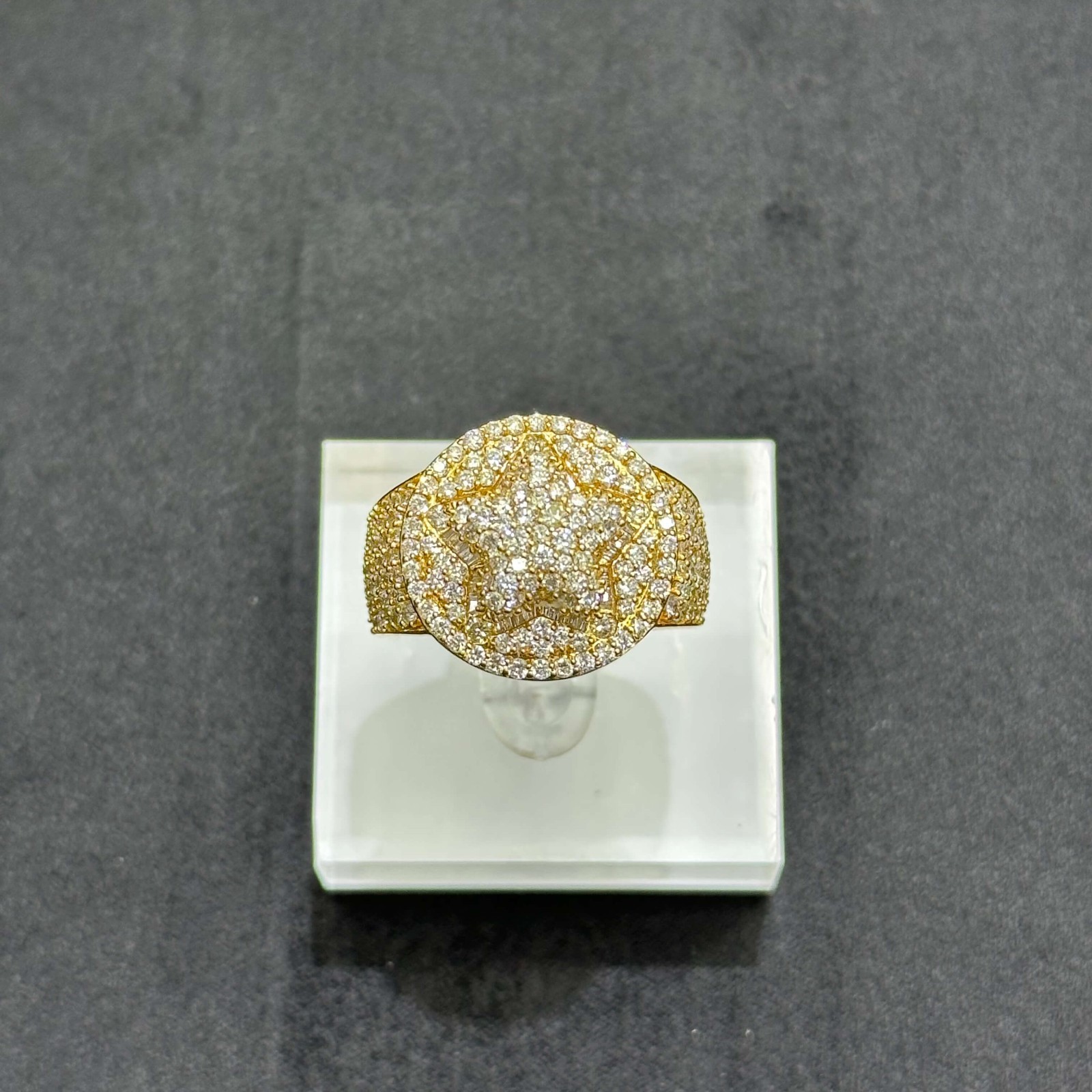 Star Shape Ring with Natural Diamond 3.71 ctw and 10k Yellow Gold