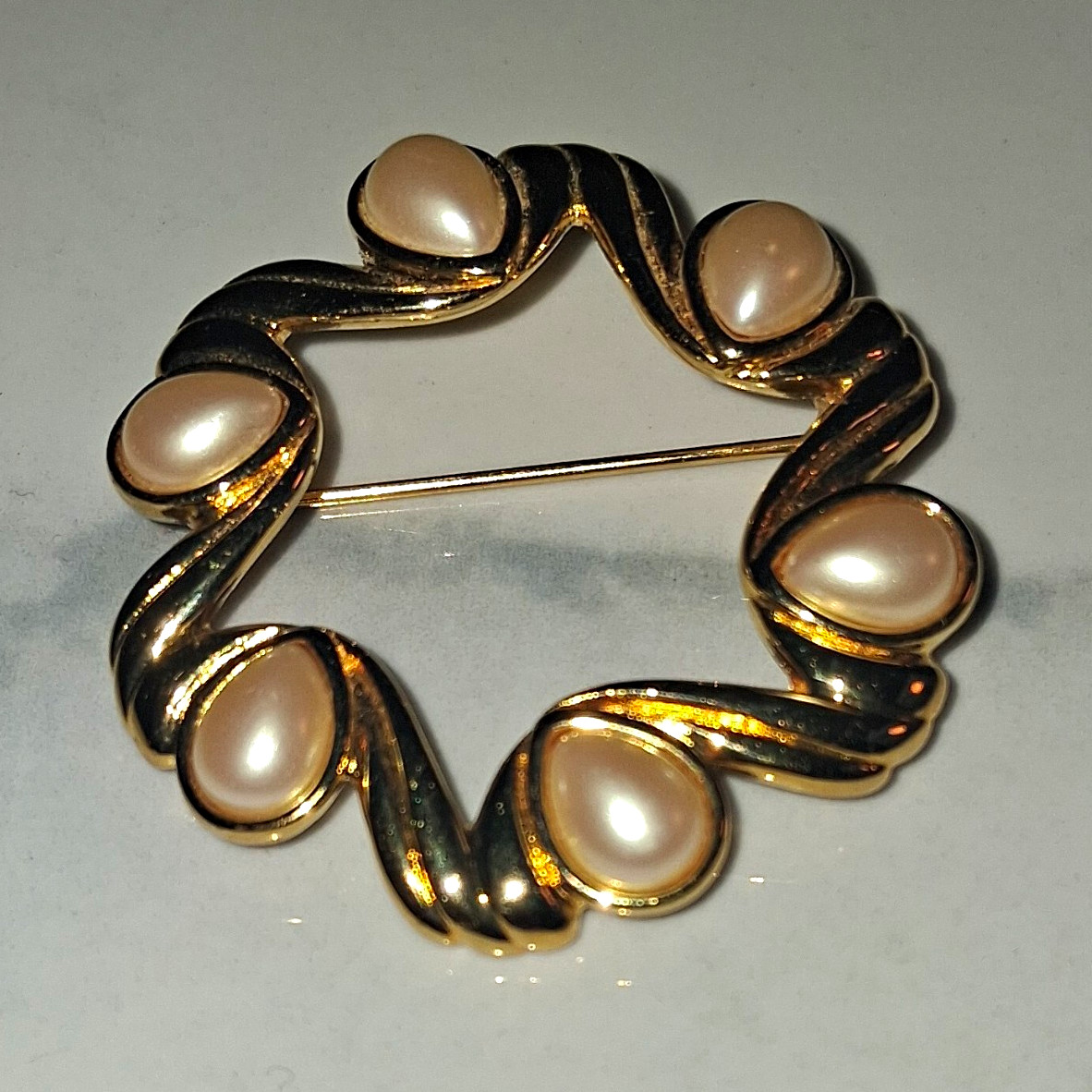 Monet Signed Gold Tone Wreath Brooch Pin Black Enamel Cream Faux Pearls