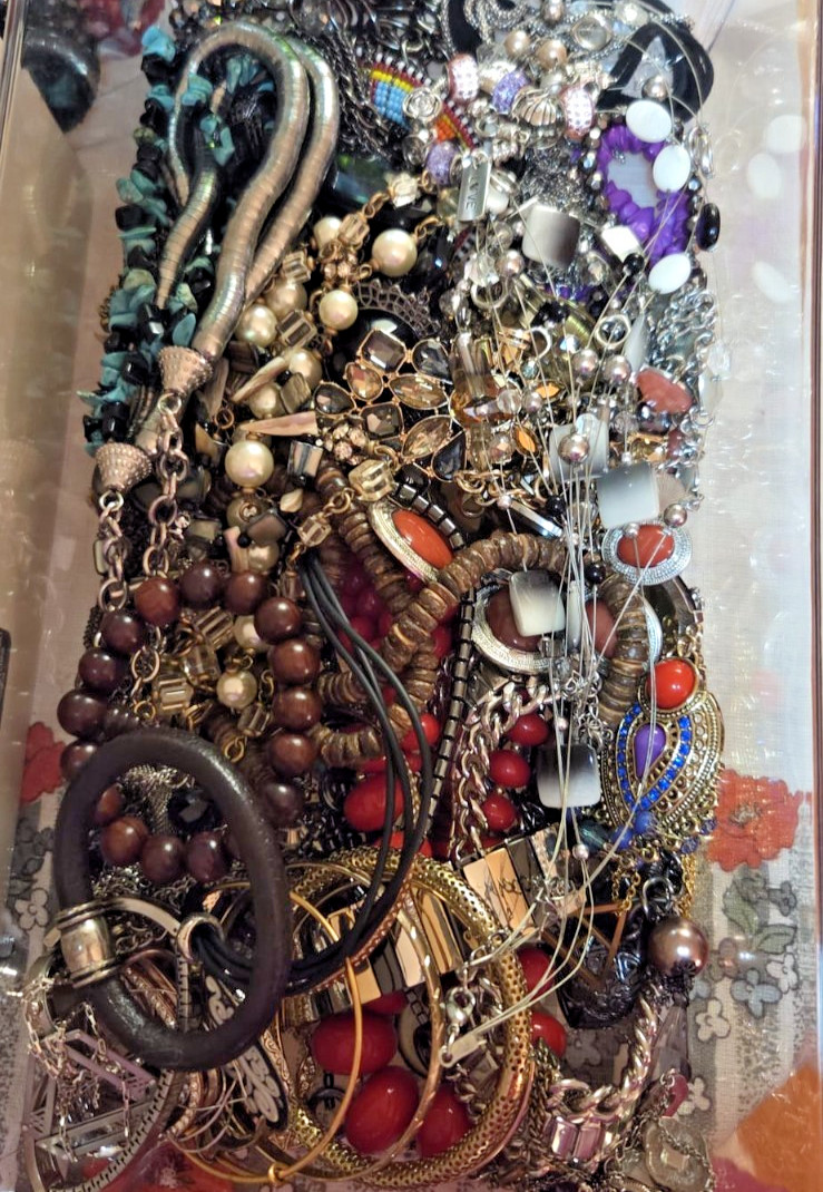Costume Jewelry Lot Vintage to Modern Mixed