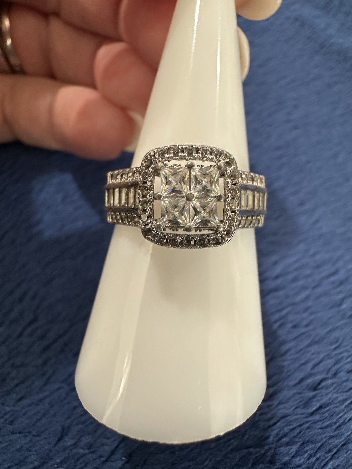 FZN Fuzion Creations Sterling Silver 925 Halo Style CZ Engagement/Wedding Ring 8