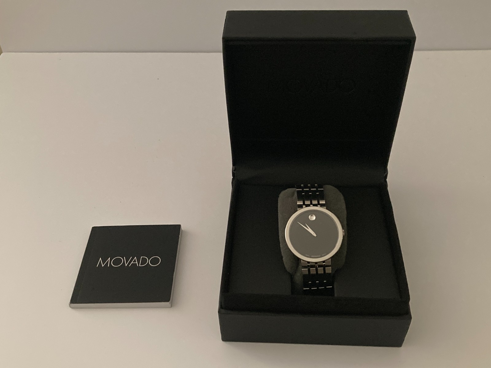 Movado Museum Classic Men’s Swiss Luxury Watch Stainless Steel Black Dial