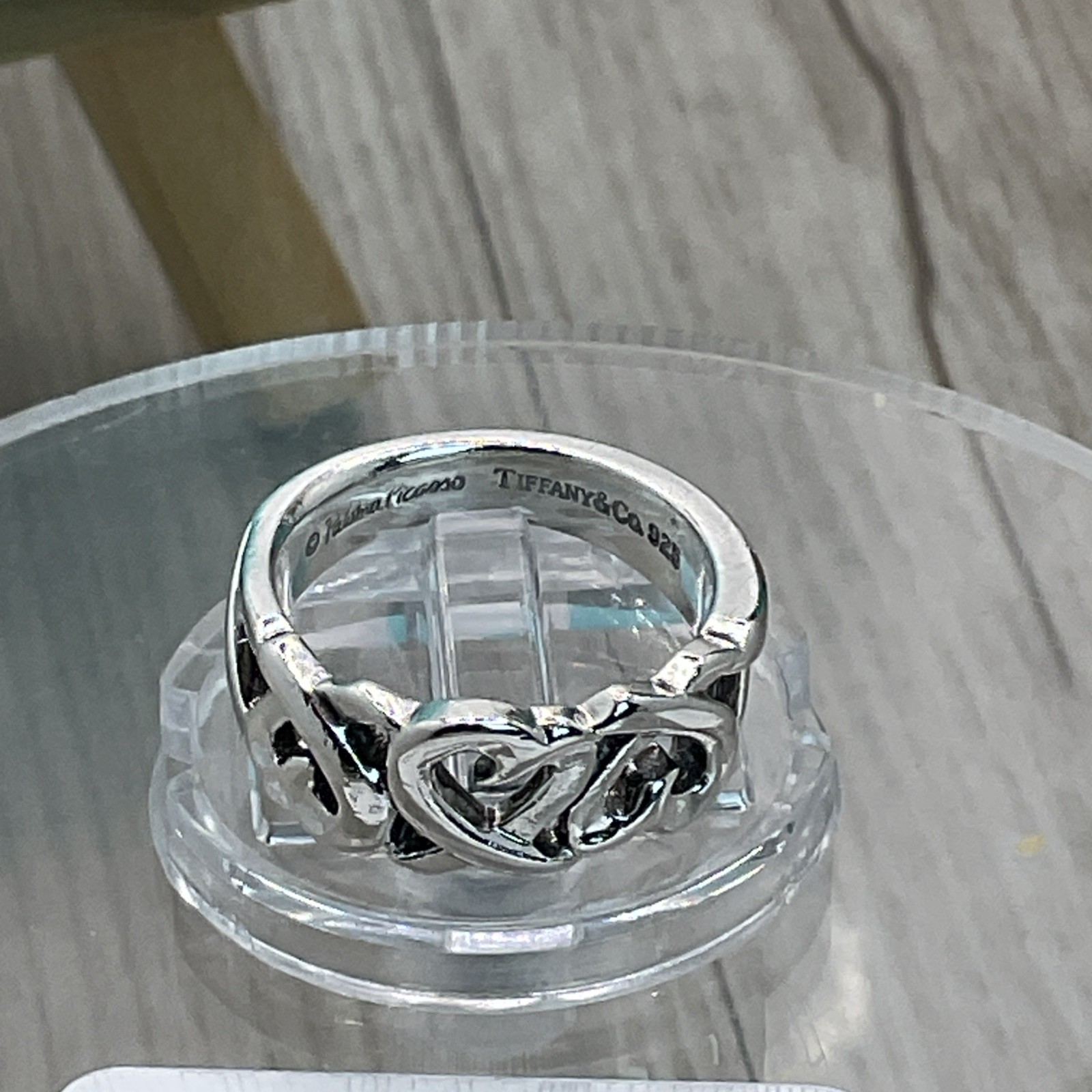 Tiffany & Co. Palomo Picasso Loving Hearts Ring. Size: K US: 5 U: 50 No: 10