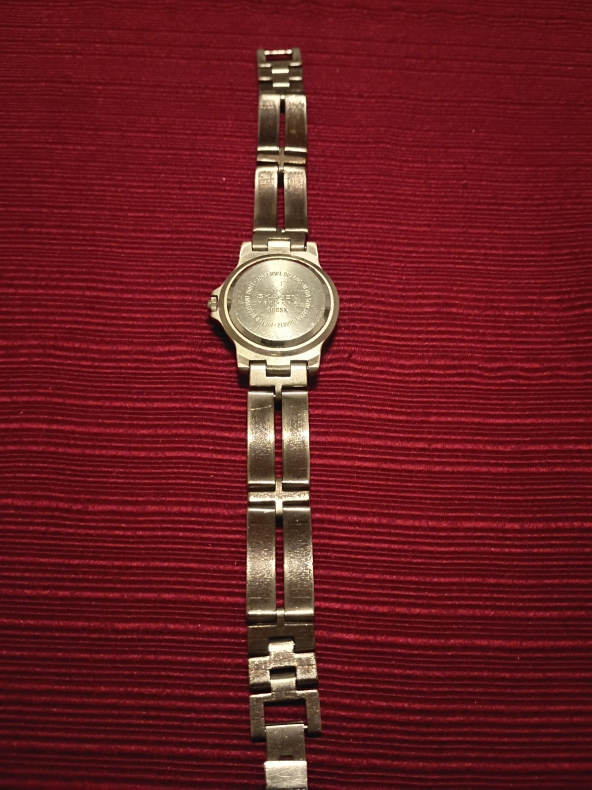 Skaggen Denmark Women’s Quartz Stainless Steel Bracelet Black Dial – New Battery