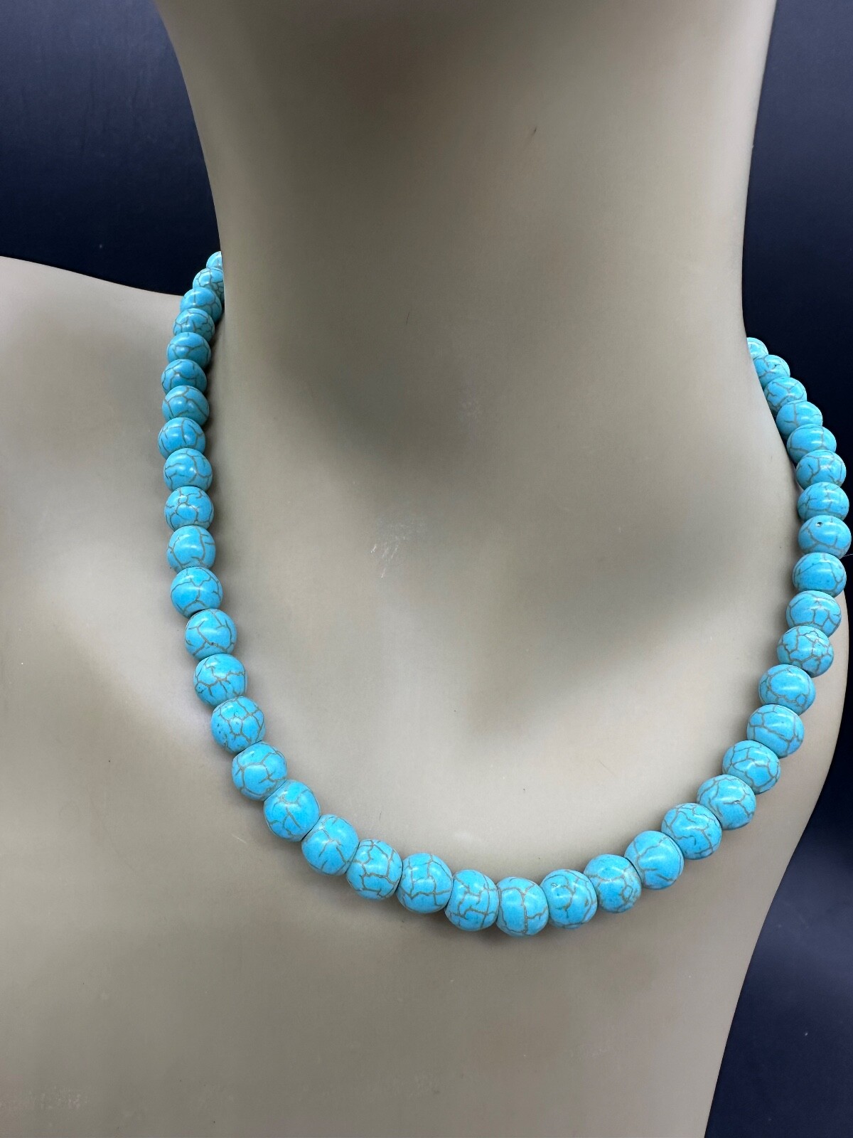 ESTATE SILVER PLATED TURQUOISE HOWLITE BEAD STRAND STRING NECKLACE 19″