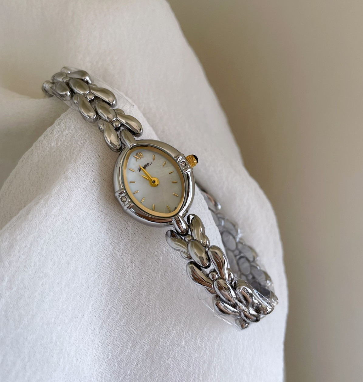 Silver French Vintage Style Unique Dainty Women’s Wrist Watch Trendy Cute Gift