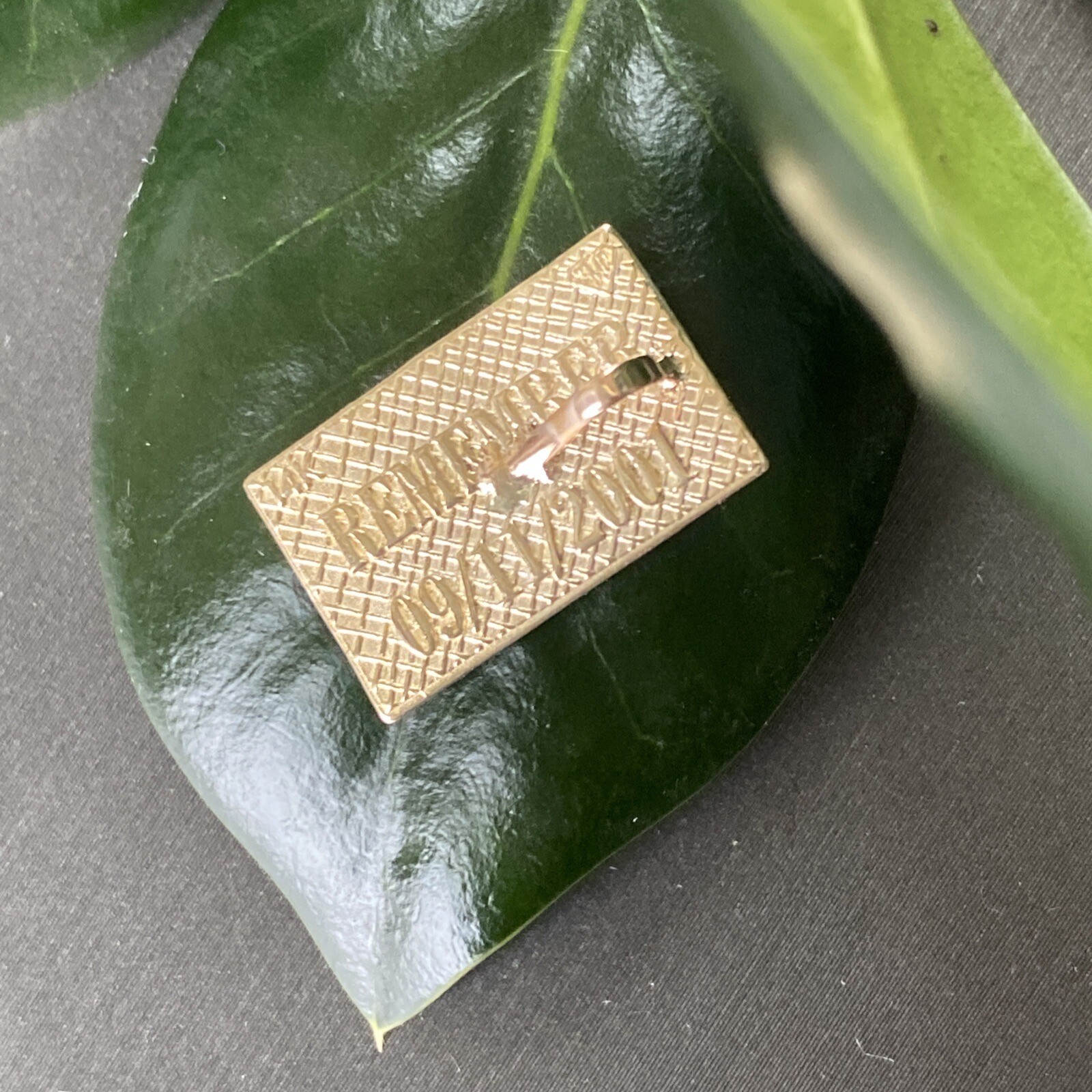 Vintage Diamond Pendant Remember 09/11/2001 B Initial 14K Yellow Gold USA Flag
