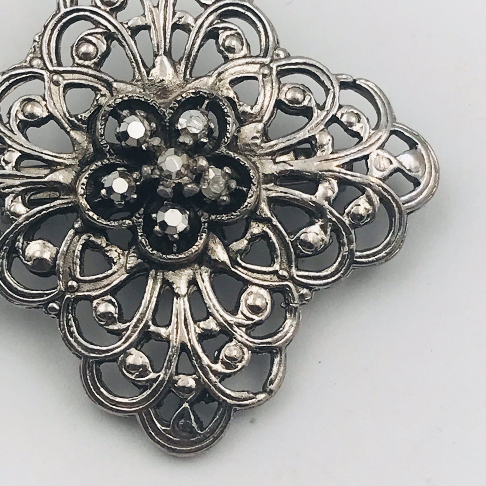 Silver Tone Clear Rhinestone Square Pin Brooch 1.25″ x 1.25″