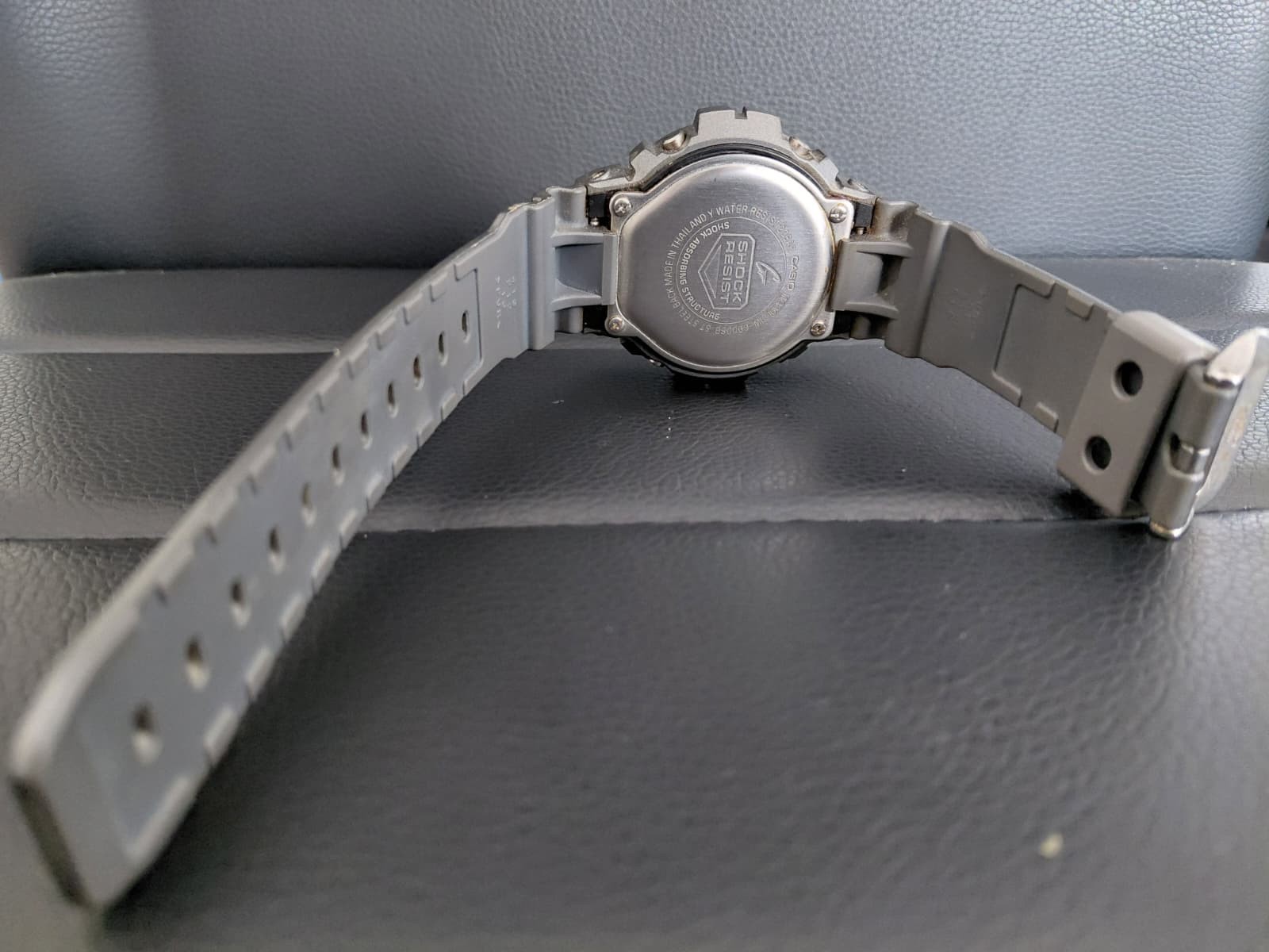 Casio G-Shock DW-6900SB-8JF Metallic Gray Red Digital Watch 1289