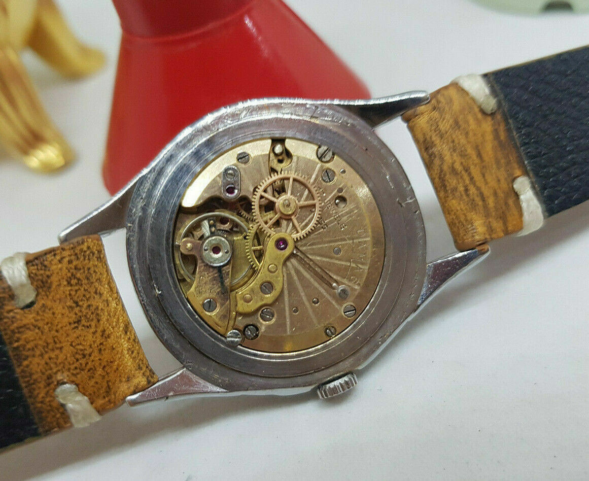 RARE VINTAGE DAMAS TRIPLE CALENDAR MOON DIAL MANUAL WIND MAN’S WATCH