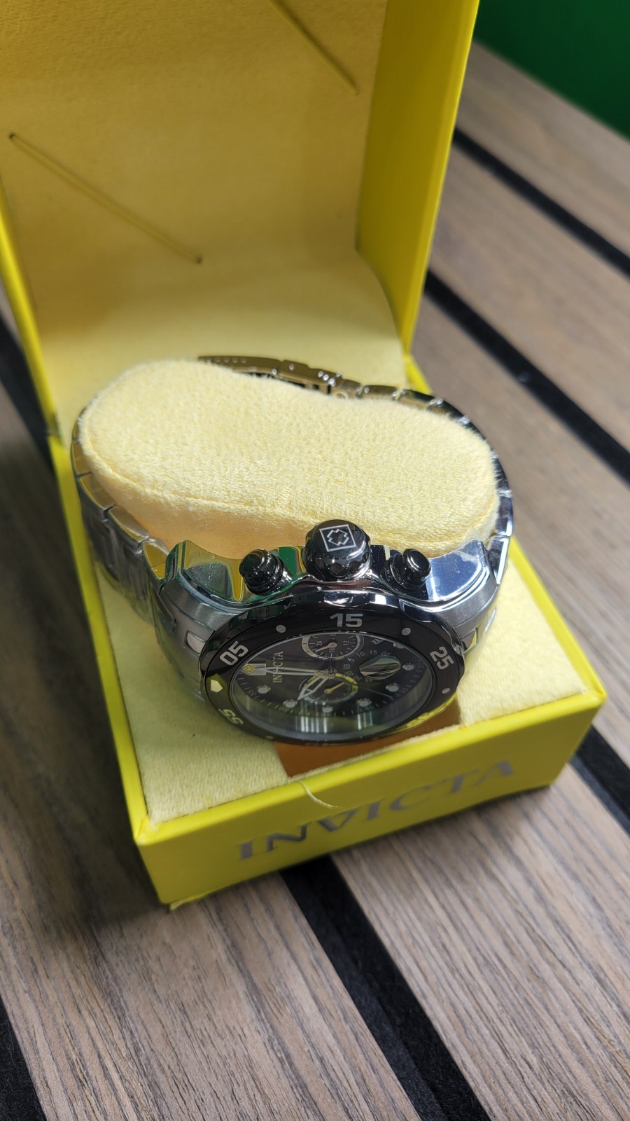 Invicta Pro Diver Chronograph 200m Quartz 50mm SS Bracelet Black Dial