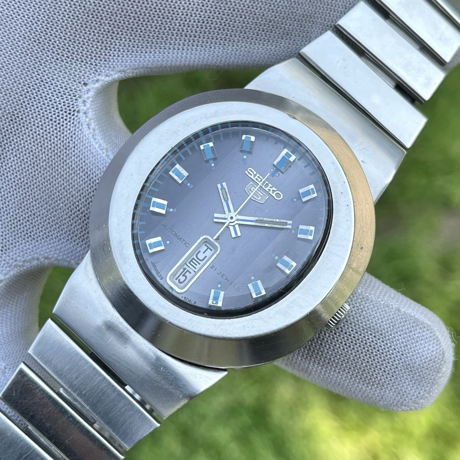 Rare Vintage Seiko 5 Diamatic Oval Shape Automatic Japan Men’s Watch 6319-5030