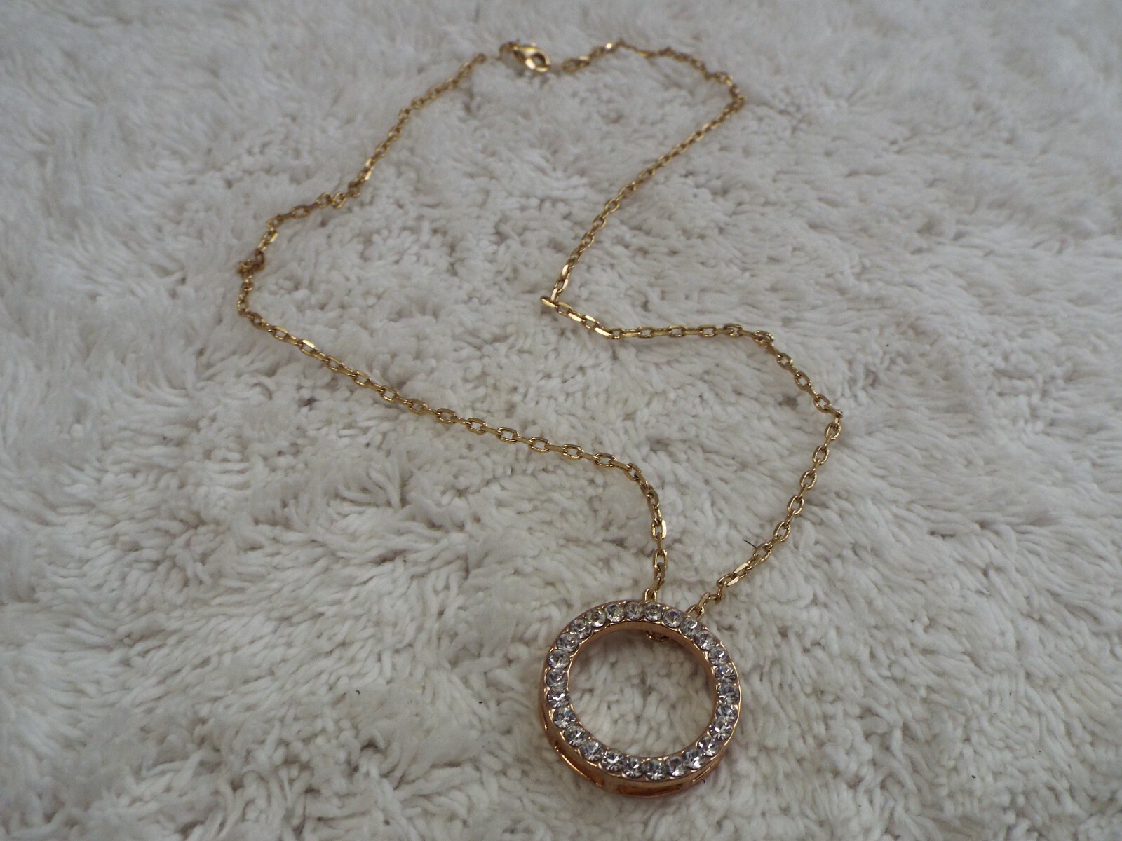 Goldtone Rhinestone Circle Pendant Necklace (F33)