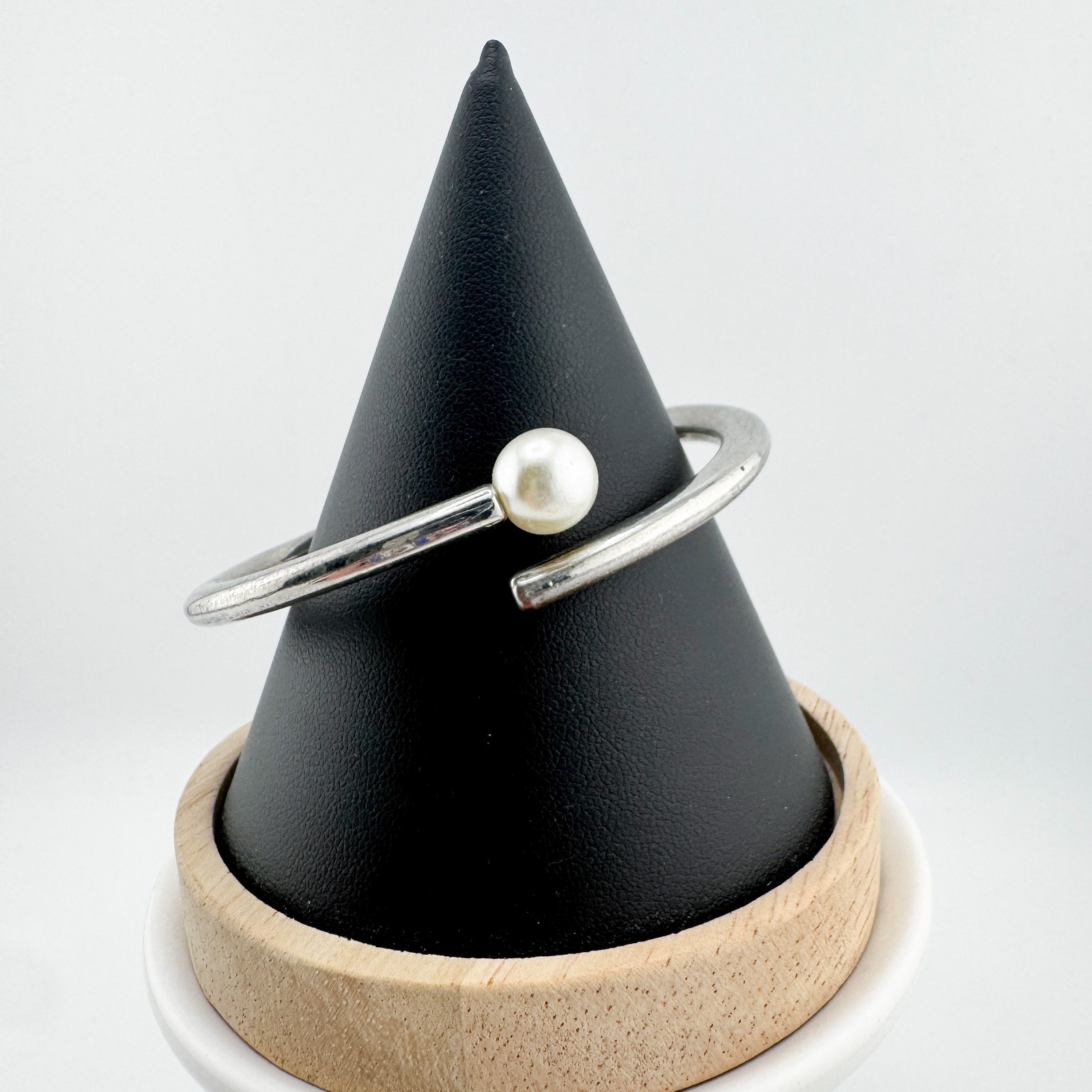 Vintage Silver Tone Open Ended Hinge Bangle Bracelet with Faux Pearl Accent