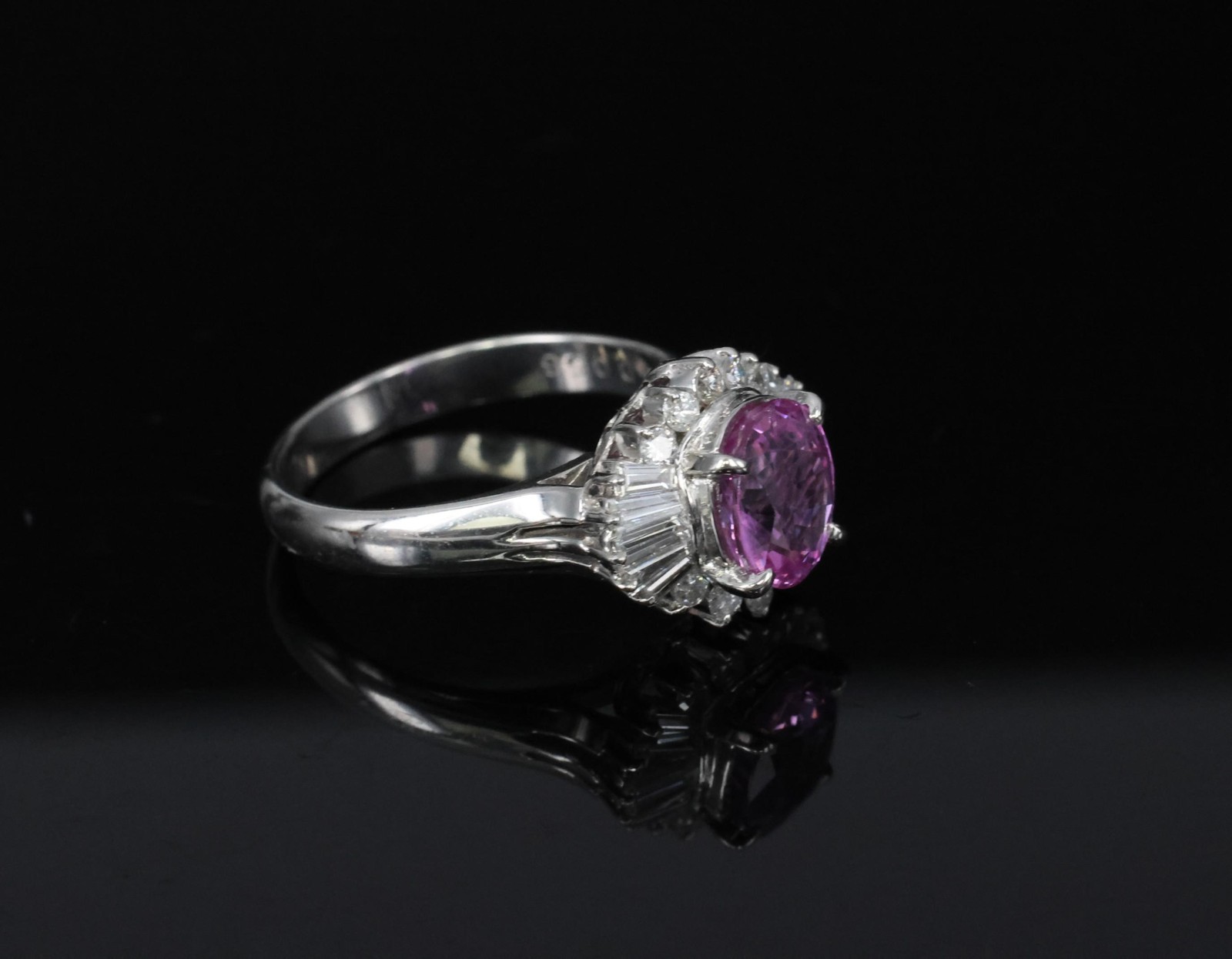 Fine 1.83ct Vivid Pink Sapphire & 0.58ct Diamond Platinum Ring Size 6.5, 5.7g
