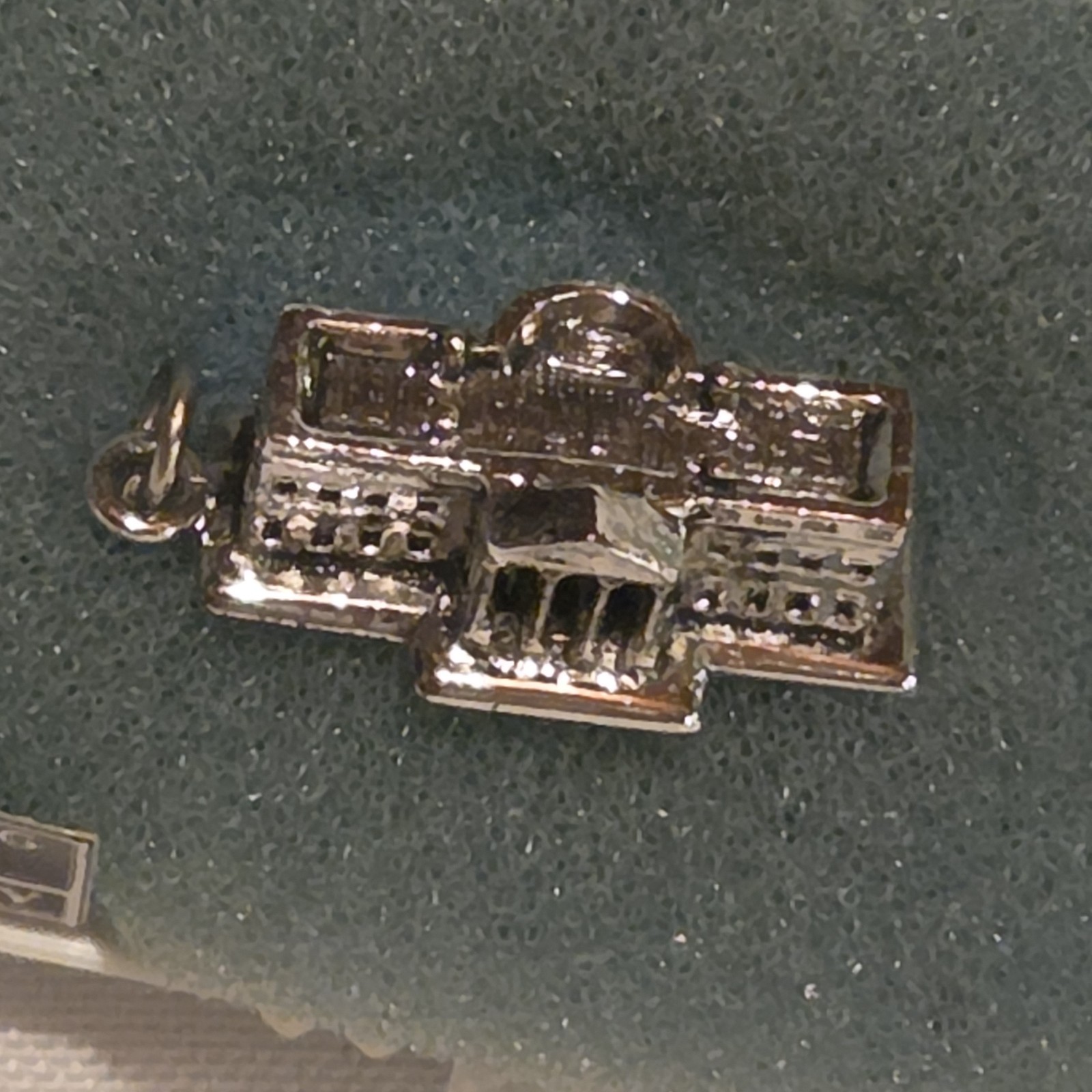 Vintage 1960s Kinney Sterling Silver 3D White House Building Charm Pendant