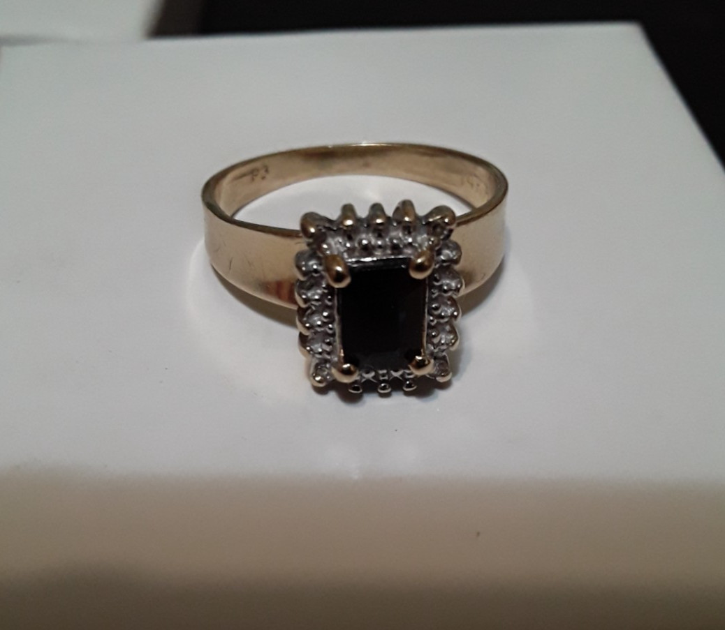14k Yellow Gold Ring with Natural Deep Blue Sapphire & Diamonds, Women’s Size 6