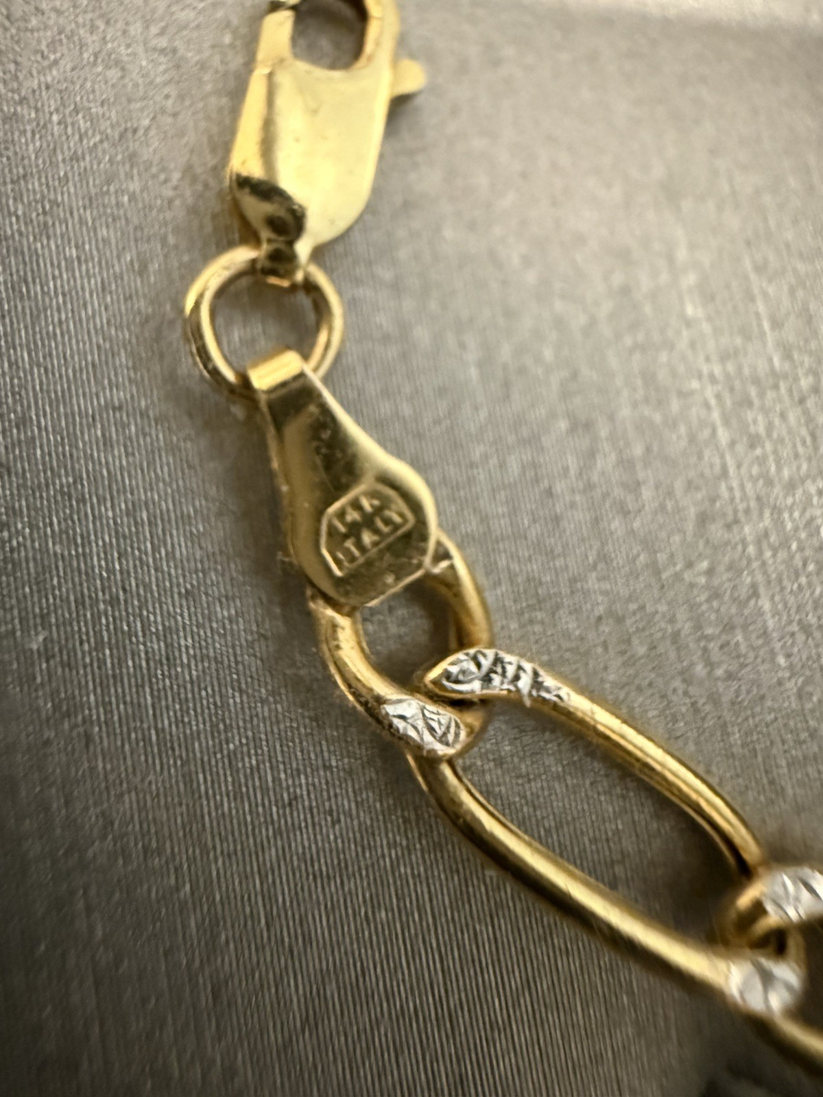 3.9mm Diamond Cut Figaro Chain In Hollow 14K Two-Tone Gold 22”