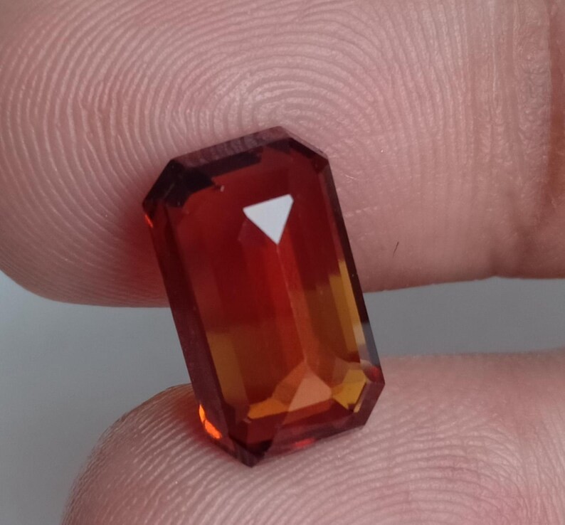 AAA++ Hessonite Garnet Octagon Earth Mined Mozambique Loose Gemstone 5.75 Ct