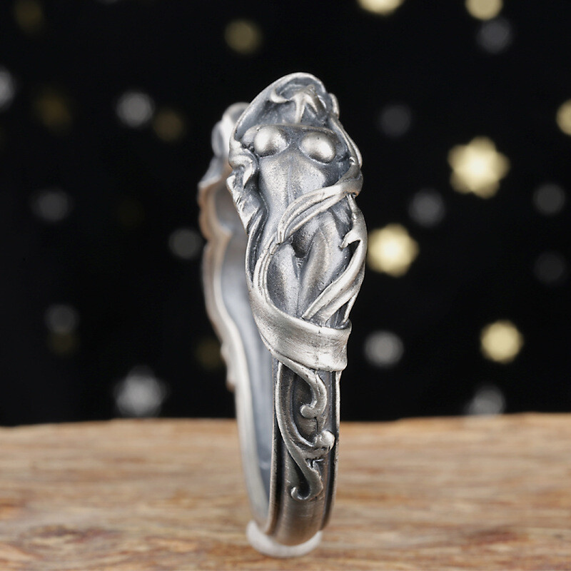 A24 Female Nude Aphrodite Goddess of Love Armrest Silver 925