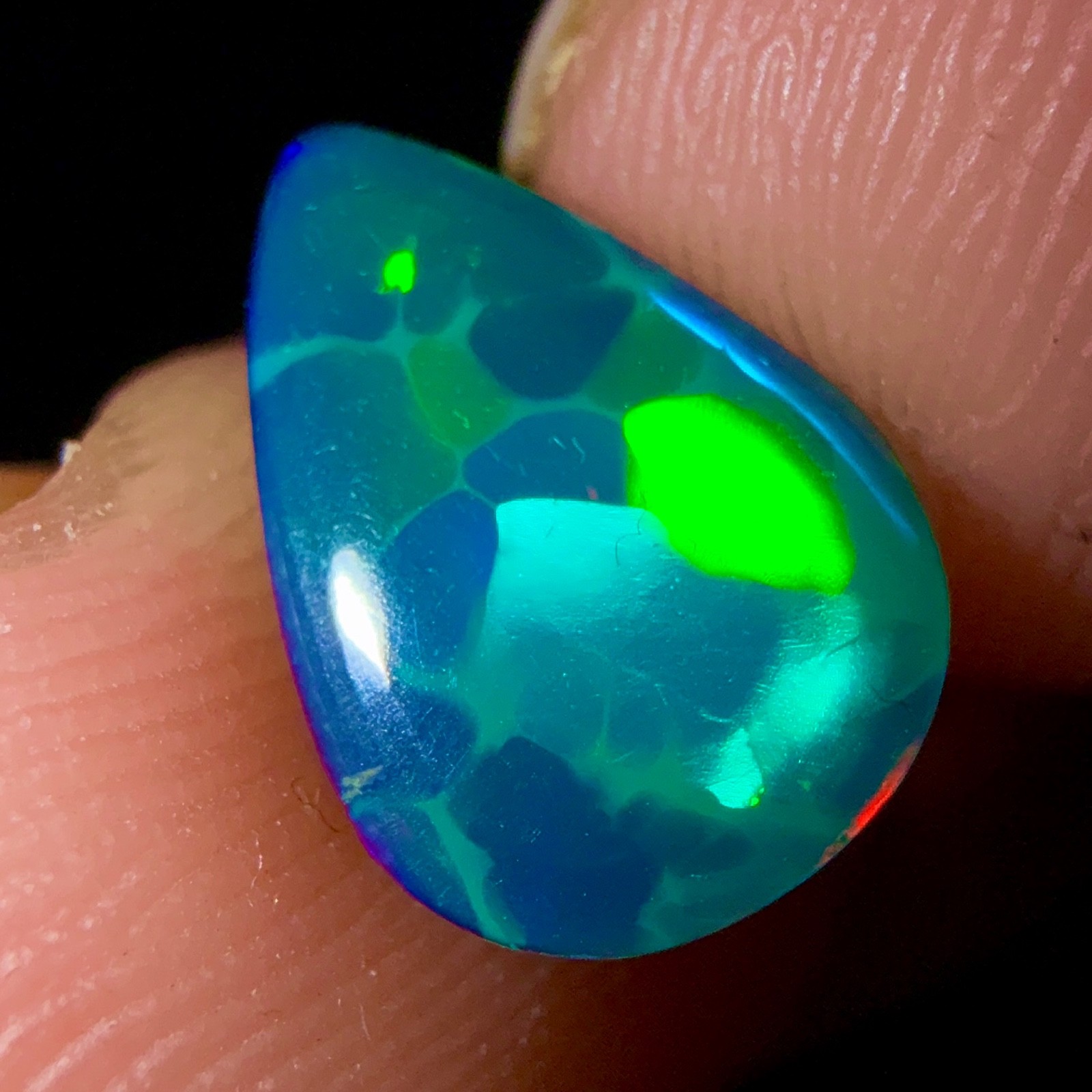 opal gemstone, Natural black fire opal, Ethiopian opal cabochon 1.85 Ct 10×7 mm