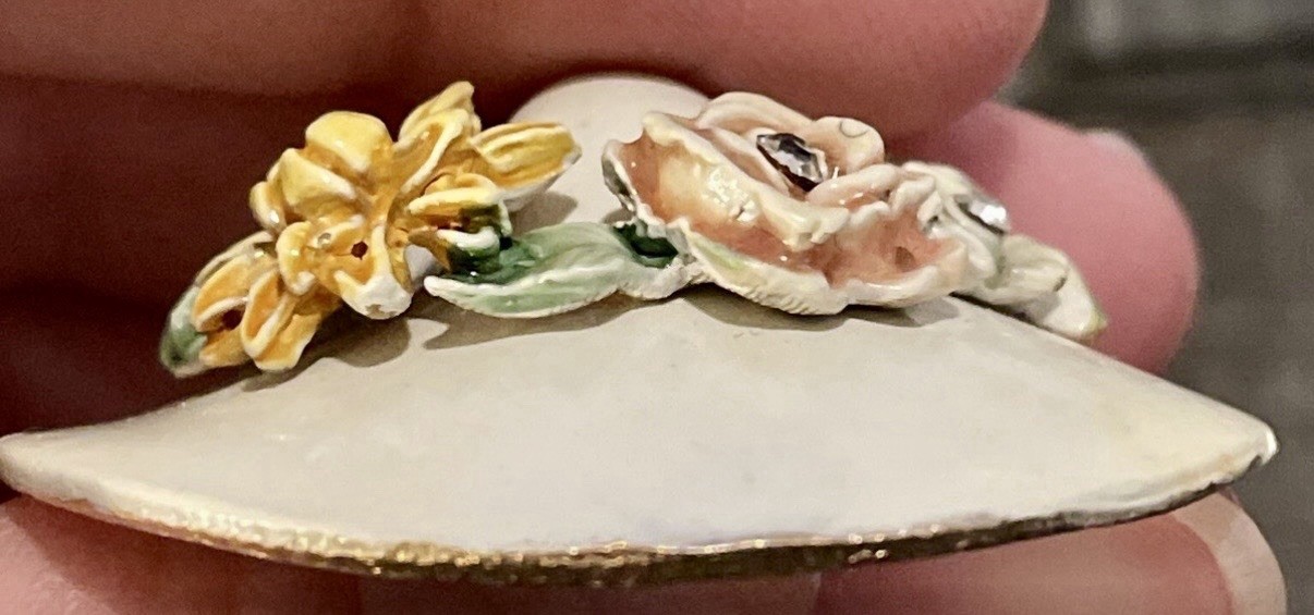 VTG Signed BSK “My Fair Lady” Off White Hat w/Ceramic Flowers Enamel Brooch Pin