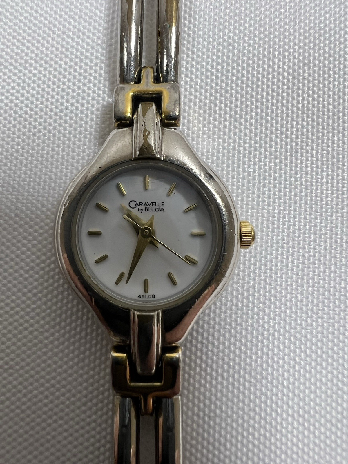 Beautiful Petite Caravelle Bulova Gold Silver Tone Dainty Womens Watch 45LD8