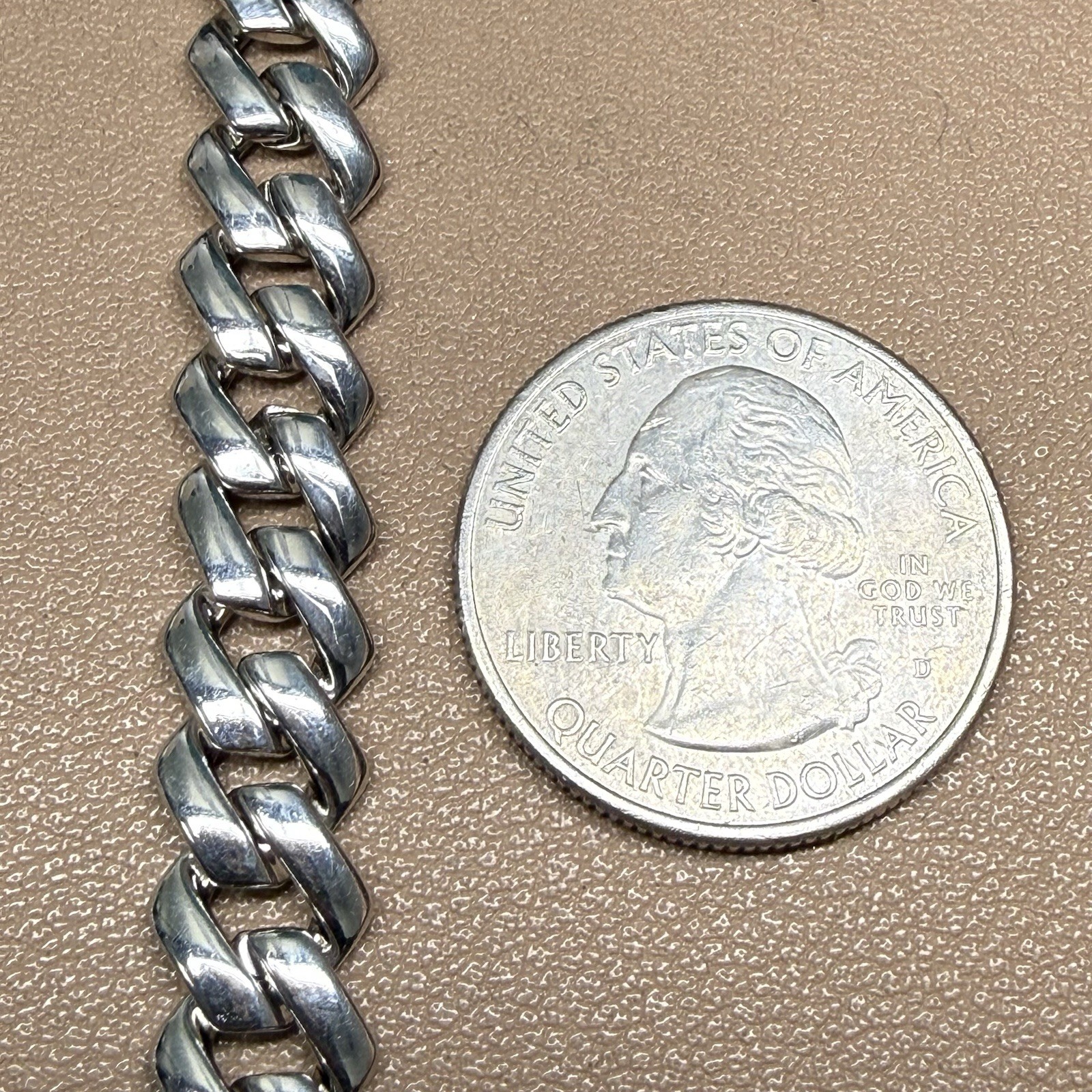 925 STERLING SILVER Cuban Monaco Cz Click Lock 8.7mm 24 Inch