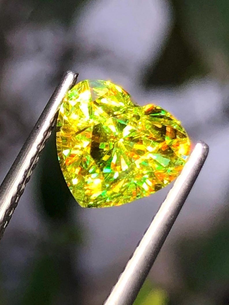Natural Sphene Titanite Heart Shape Loose Gemstone for Sale 2.21 Carat