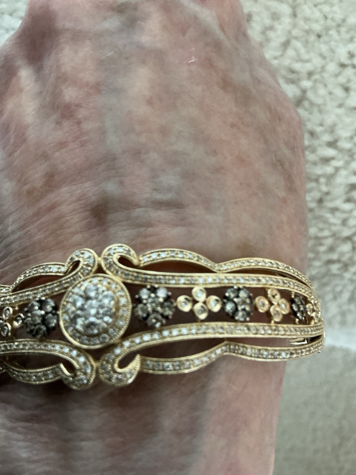 BEAUTIFUL VINTAGE EFFY BRAND ESPRESSO 14K GOLD WHITE DIAMOND BANGLE BRACELET