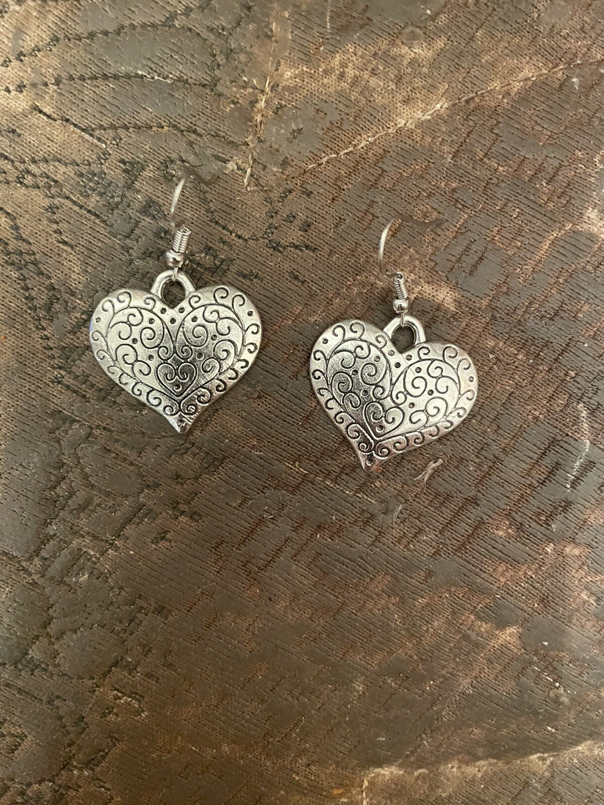 Retro Bohemian Gypsy Filigree Antique Silver Heart French Wire Dangling Earrings