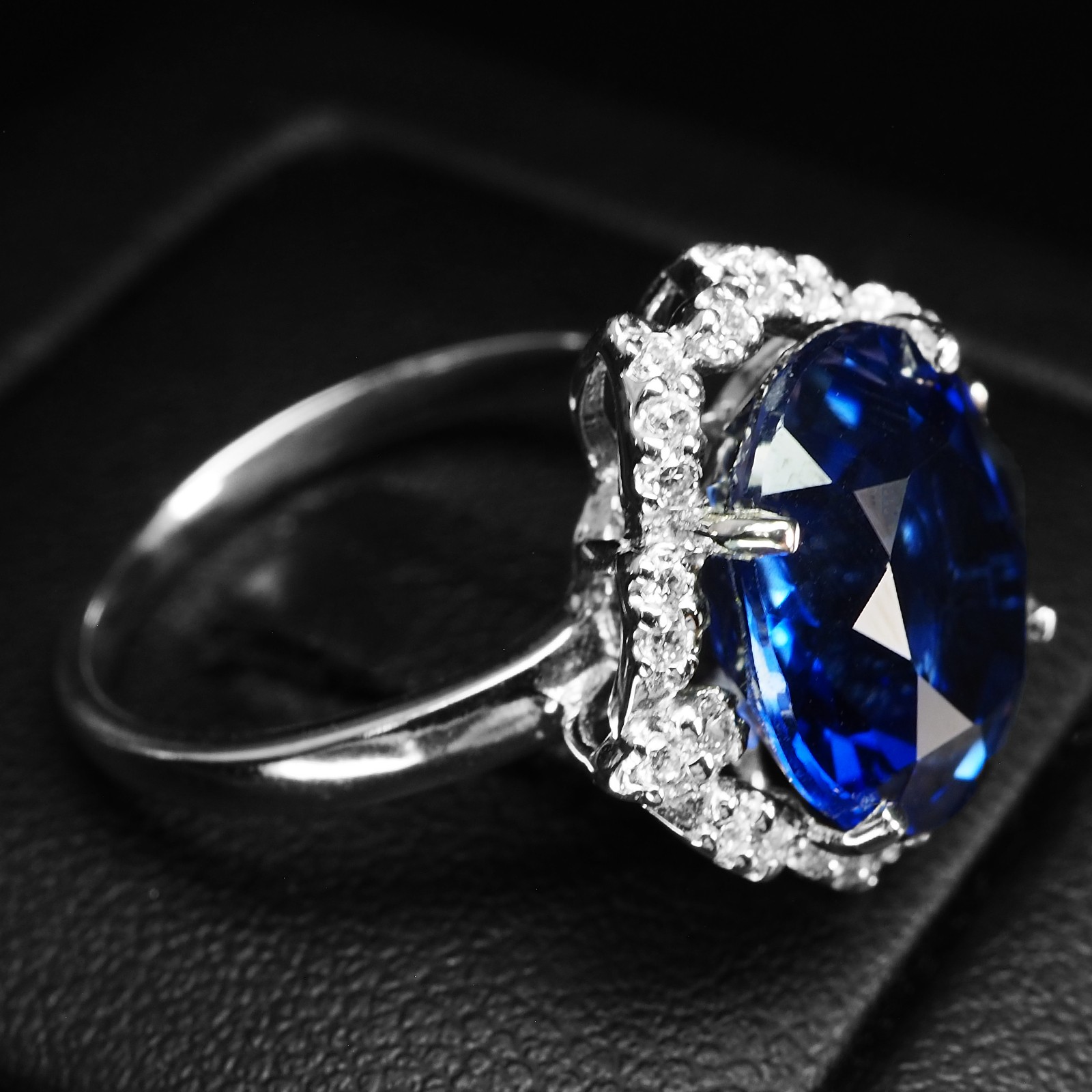 Classically Royal Blue Sapphire 8.21Ct 925 Sterling Silver Handmade Rings