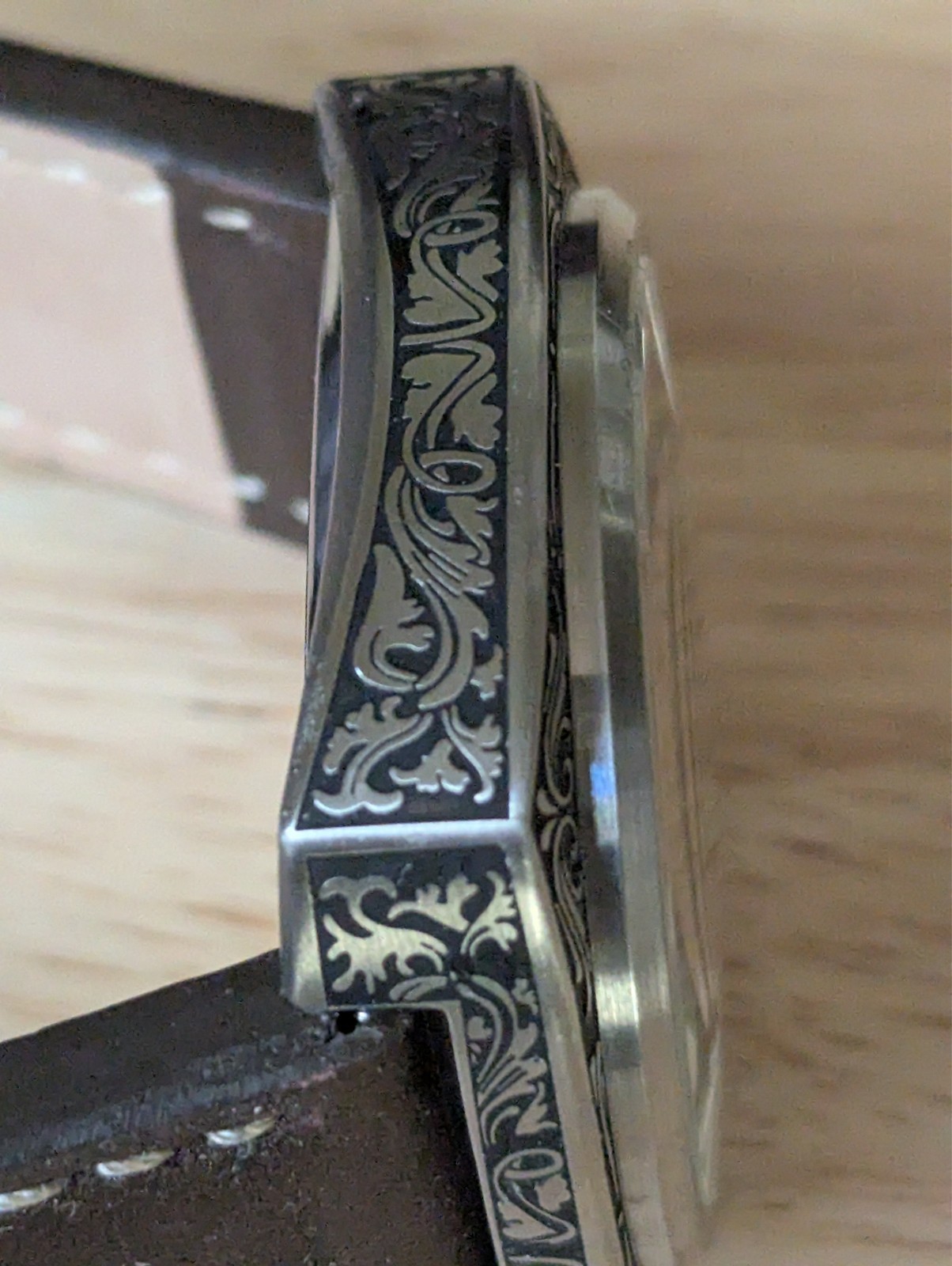 Egard V1 Gent Automatic Watch With Engraved Case