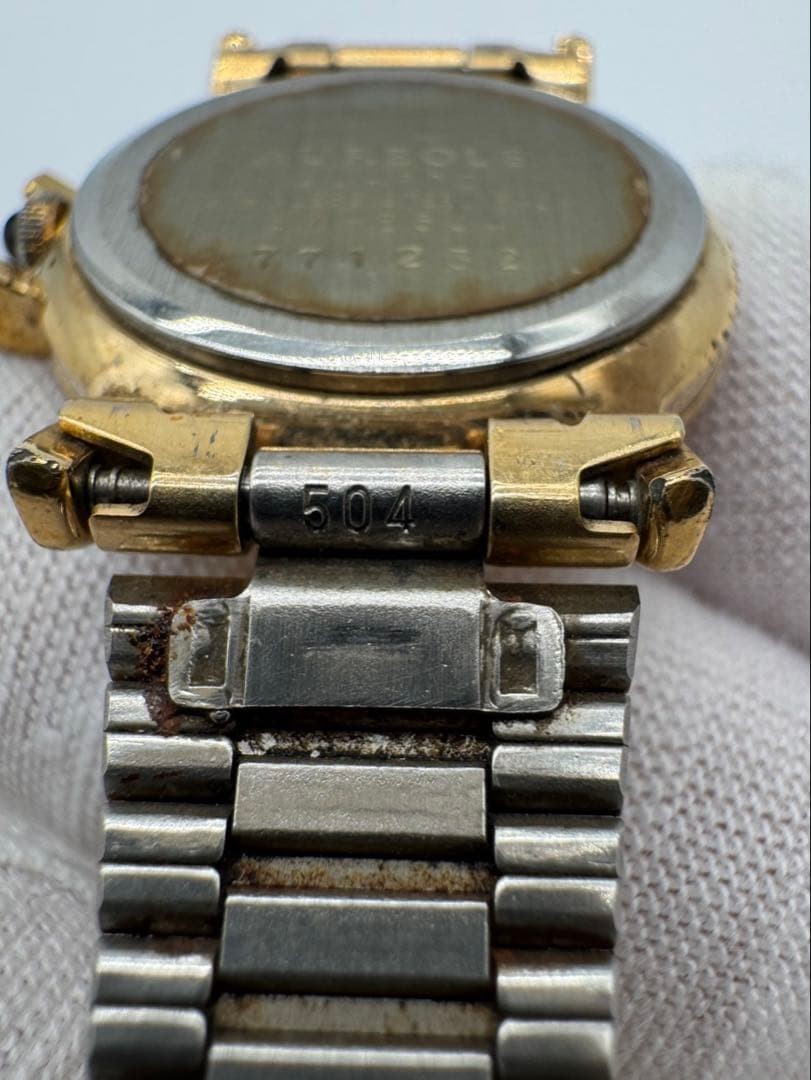 Aureole Quartz Analog Wristwatch
