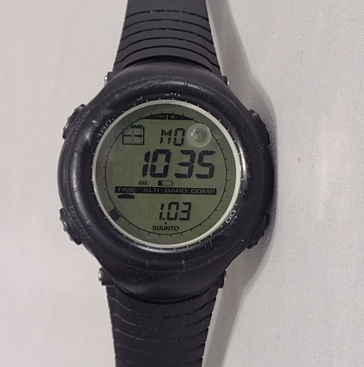 Men’s SUUNTO Digital Outdoor Sport Watch w/ New Battery – Works Great! 2430f