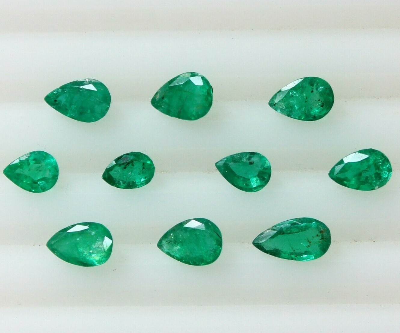 Natural Emerald Pear, Green Zambian Emerald, Green colour, 3x2mm to 8x4mm, #887