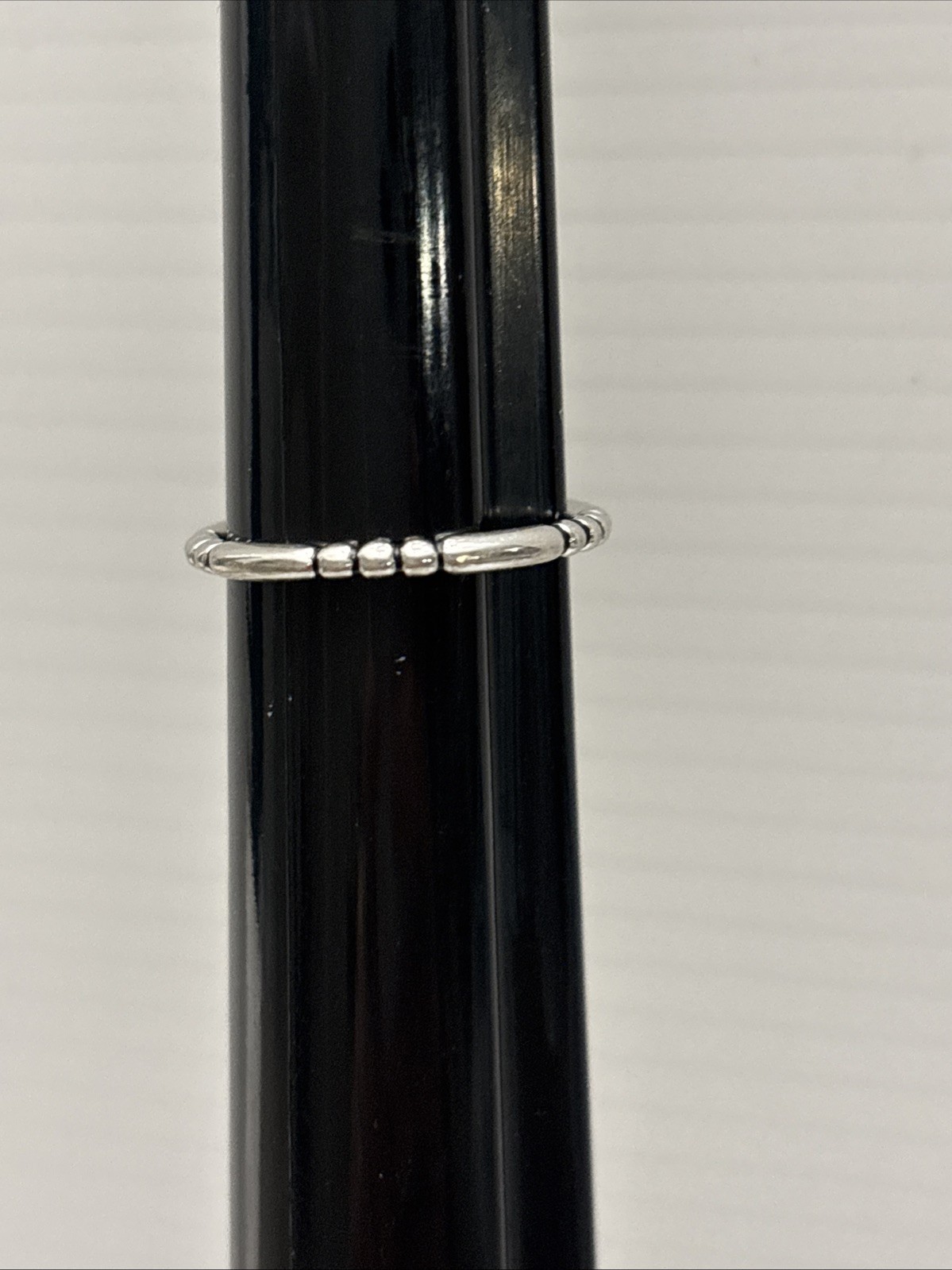 Sterling Silver Ring Marked 925 – Size 8 1.7 Grams Fashion Jewelry