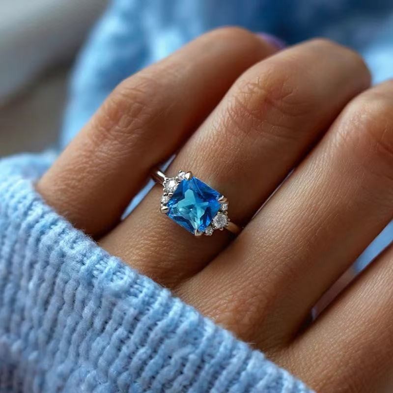 Fashion Women 18K Gold Plated Blue CZ Sparkling Band Ring Size 6-10