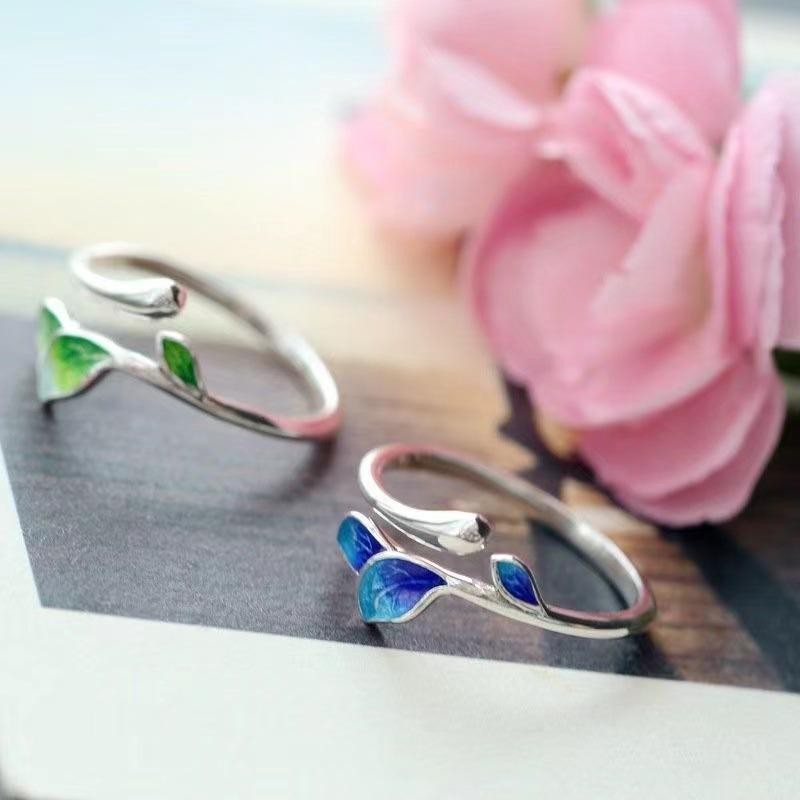 Green Enamel Leaf Adjustable Ring for Women Open Band Elegant Nature Jewelry