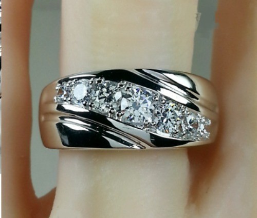 Round Cut 1.60 Ct White Diamond Lab-Created Engagement Ring 925 Sterling Silver