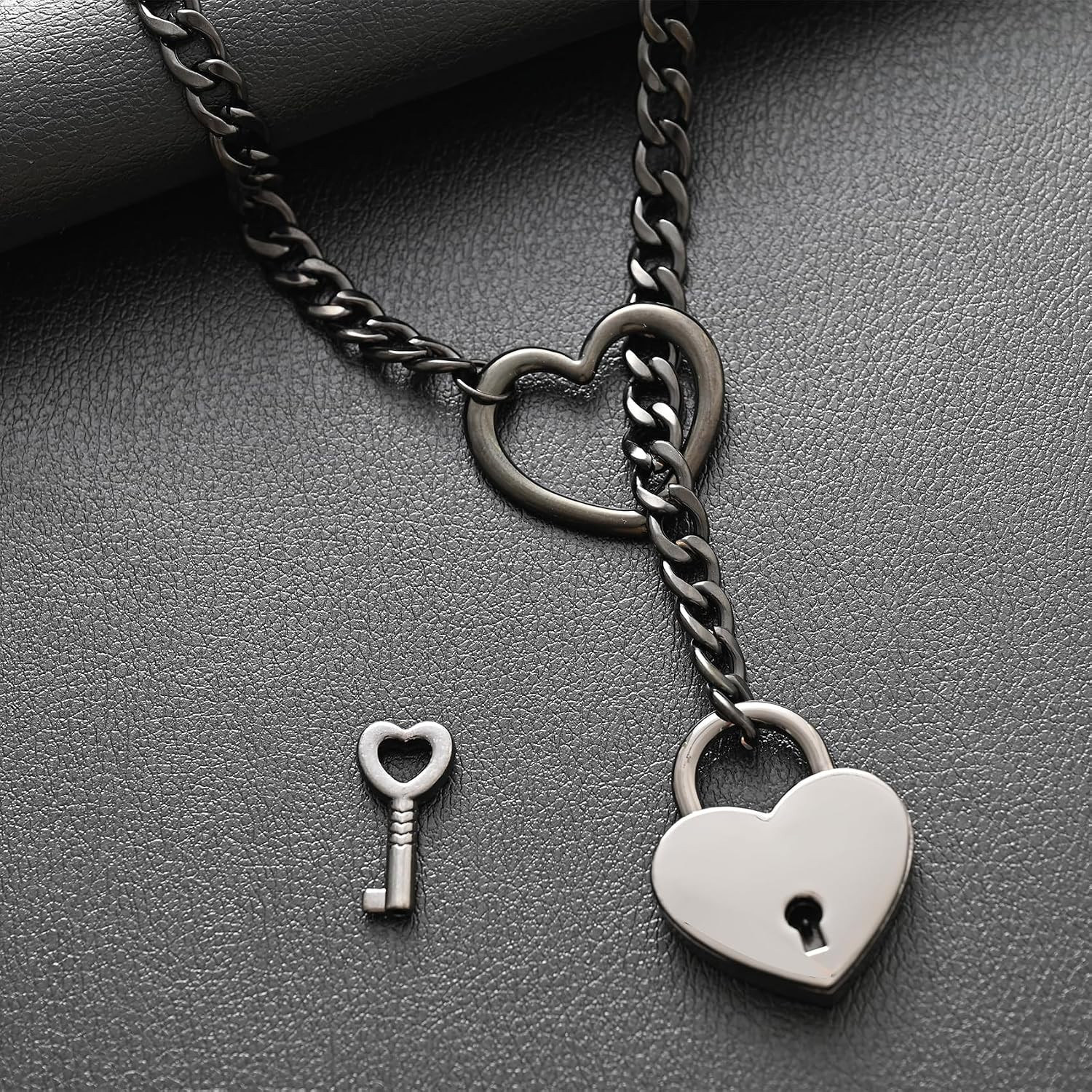 Heart Slip Chain Necklace for Women Goth Lock Heart Choker Collar for Women Punk