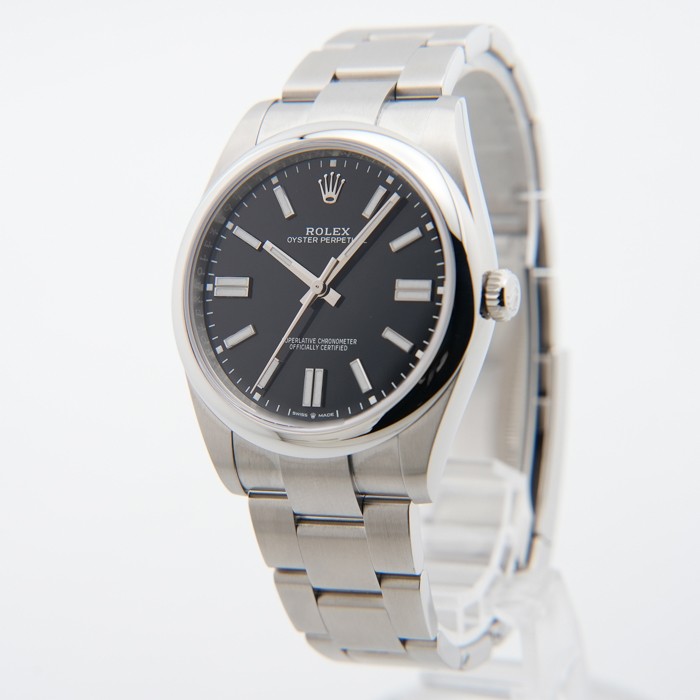 ROLEX Oyster Perpetual 41 124300 Black Warranty 2025 Box/Paper