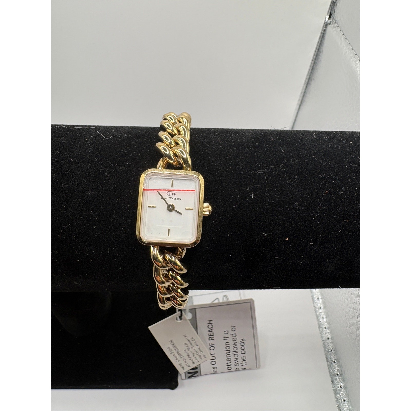 Daniel Wellington Jolie Chain Bracelet Watch, 15.4mm x 18.2mm Nwt Gold