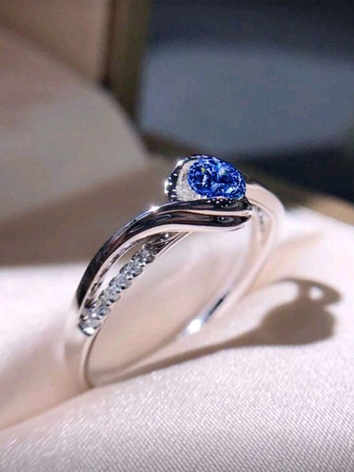 Silver-Plated Copper Blue Round CZ White/Colorless Inlay Ring Size 6